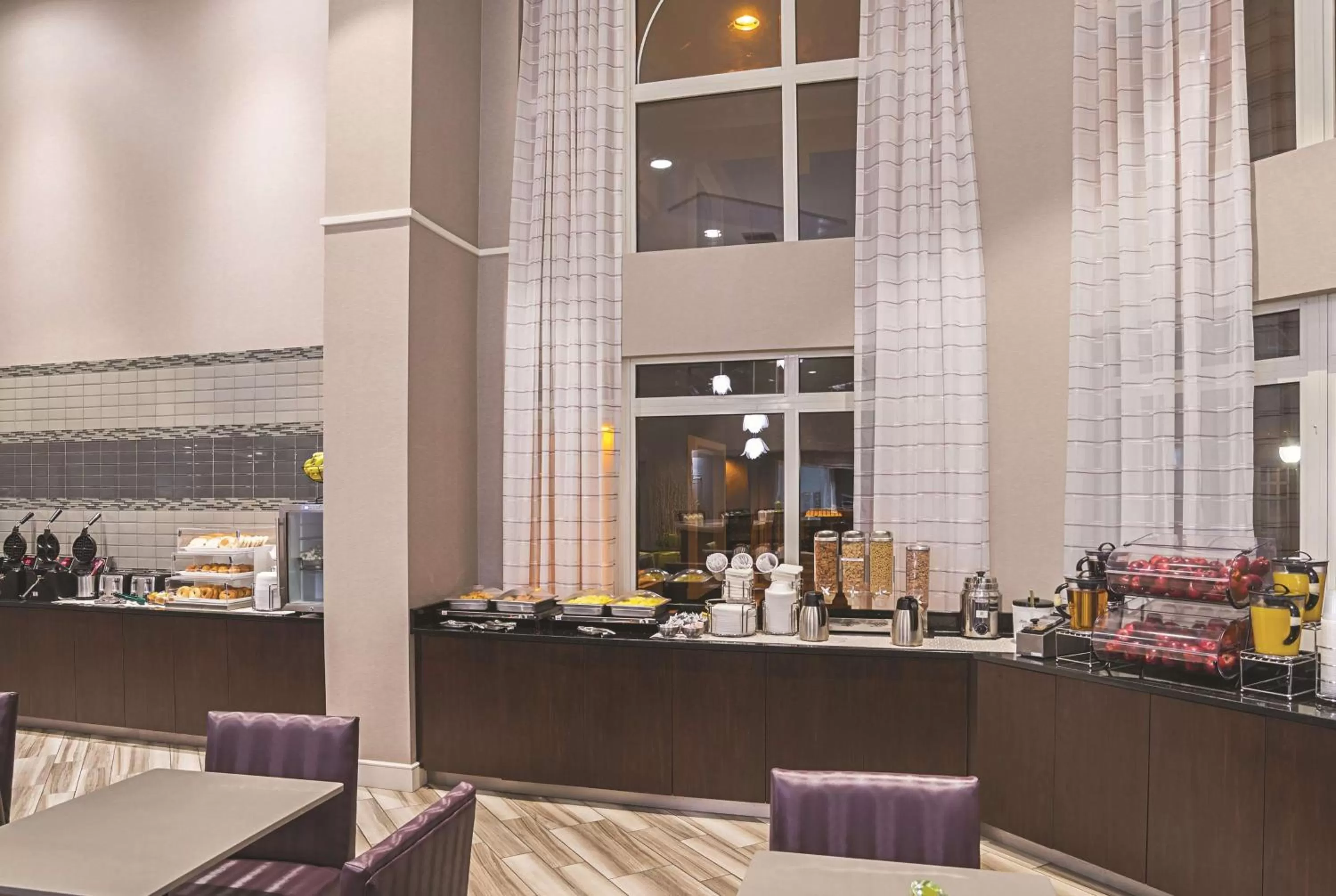 Restaurant/places to eat in La Quinta by Wyndham Flagstaff