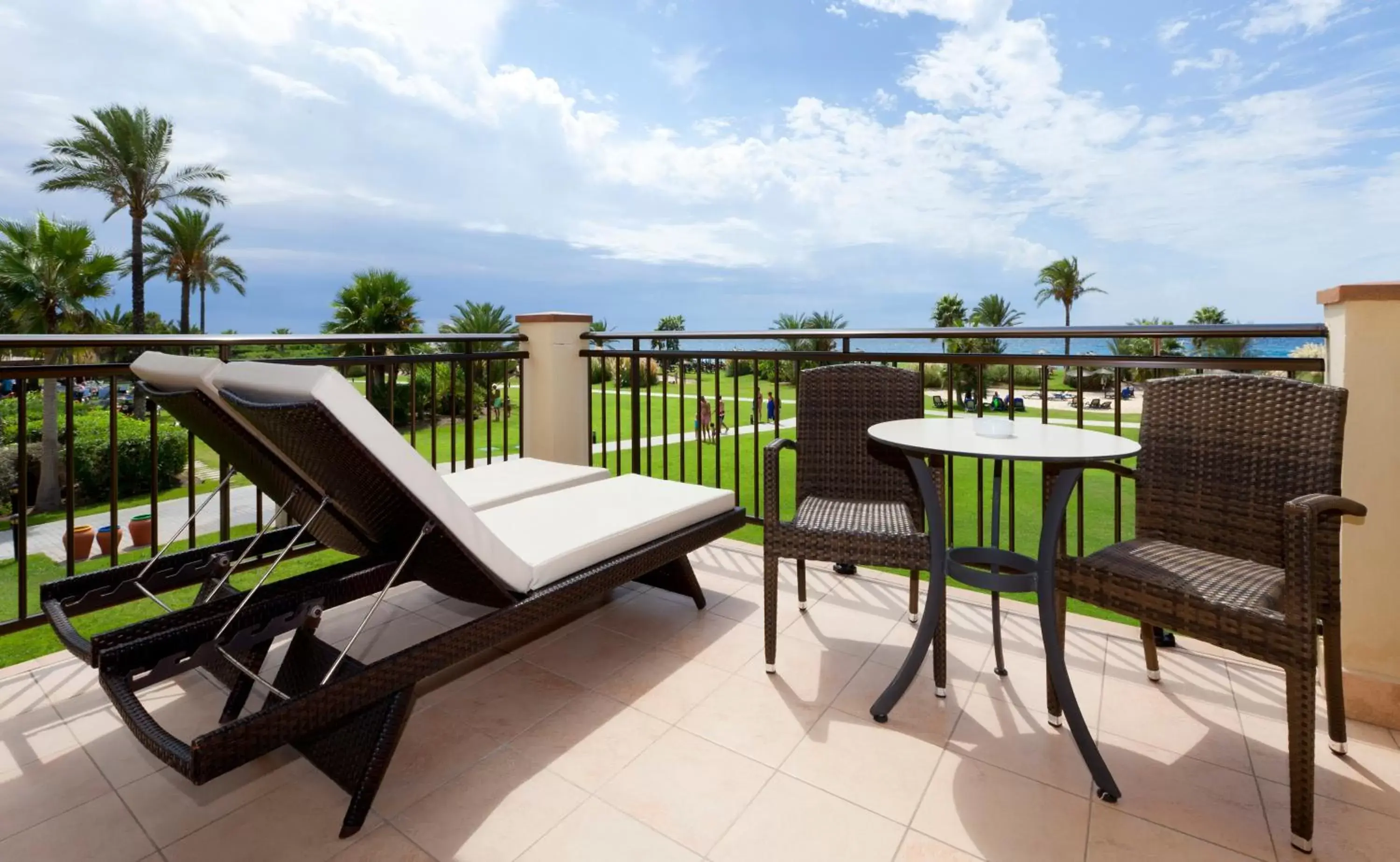 Balcony/Terrace in Impressive Playa Granada Golf