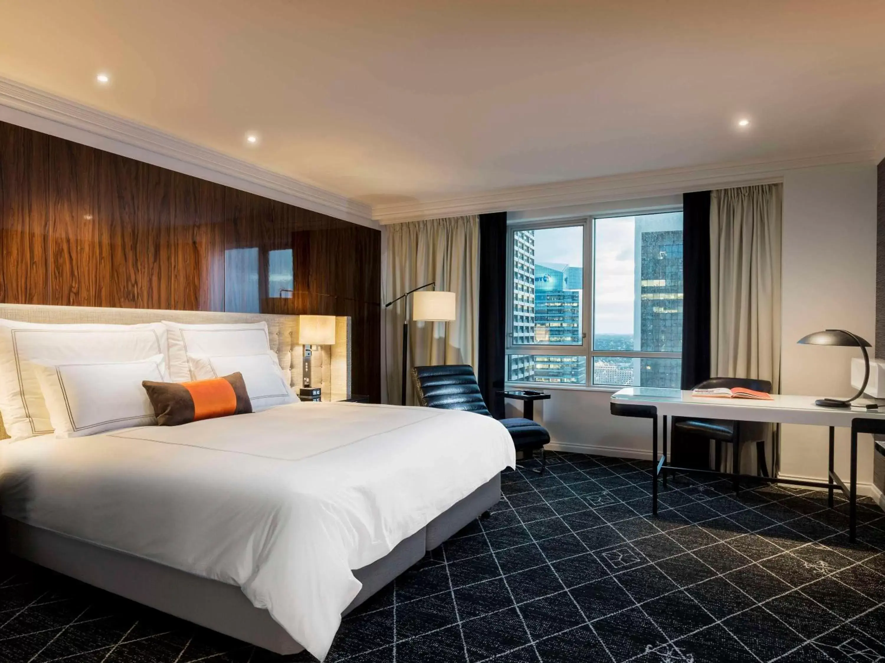 Bedroom in Swissotel Sydney