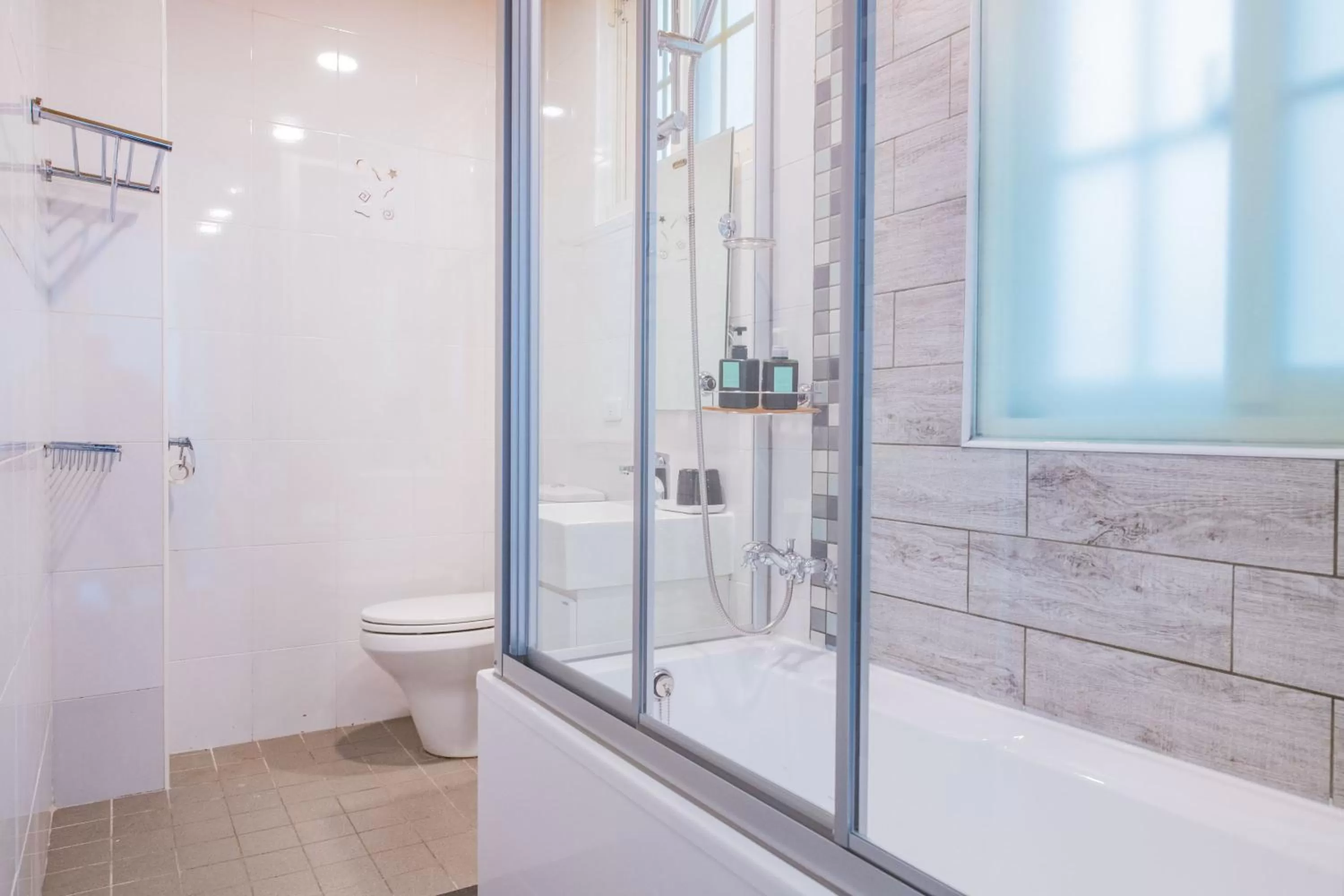 Bathroom in Pisces06