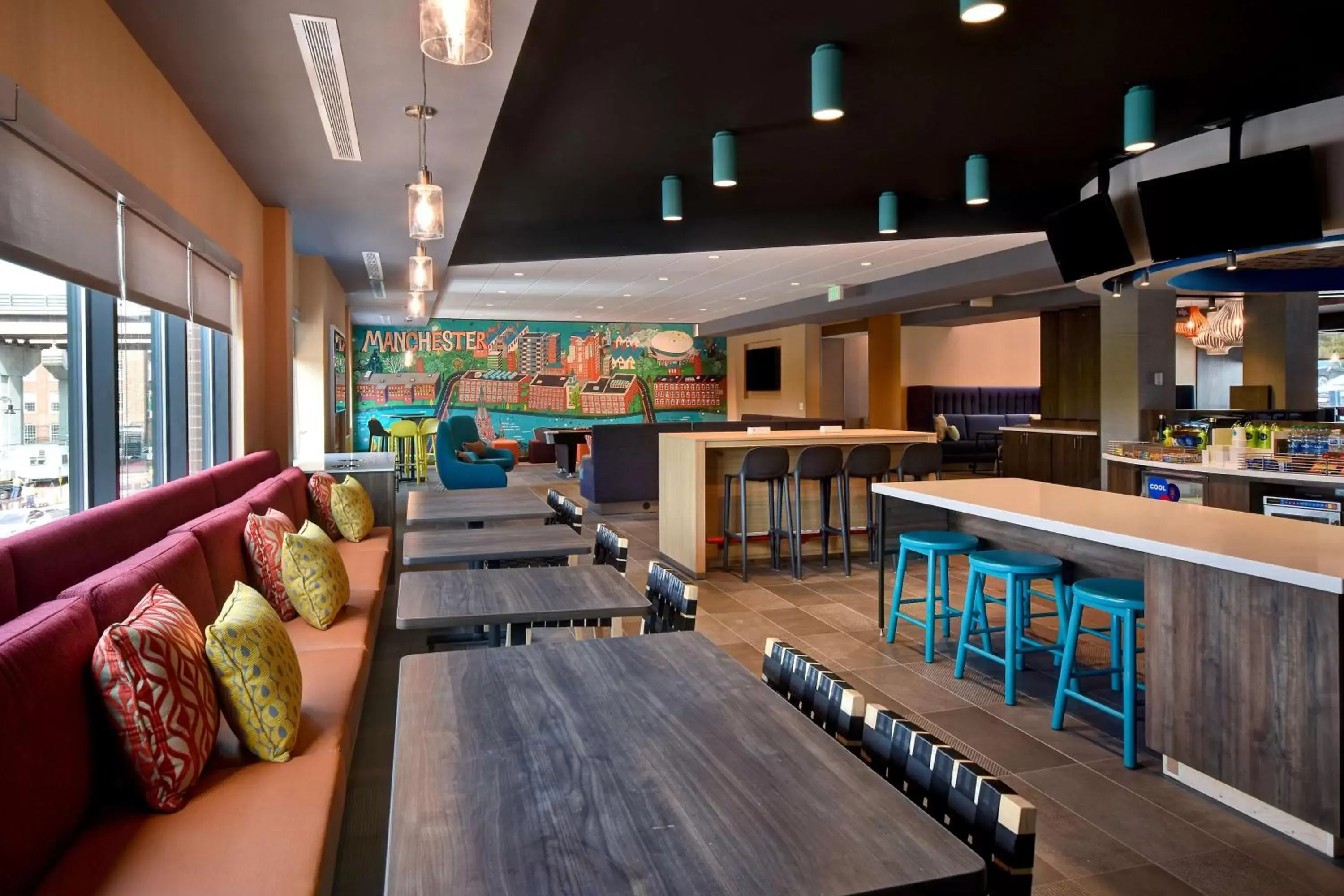 Breakfast in Tru By Hilton Manchester Downtown Breakfast in Tru By Hilton Manchester Downtown