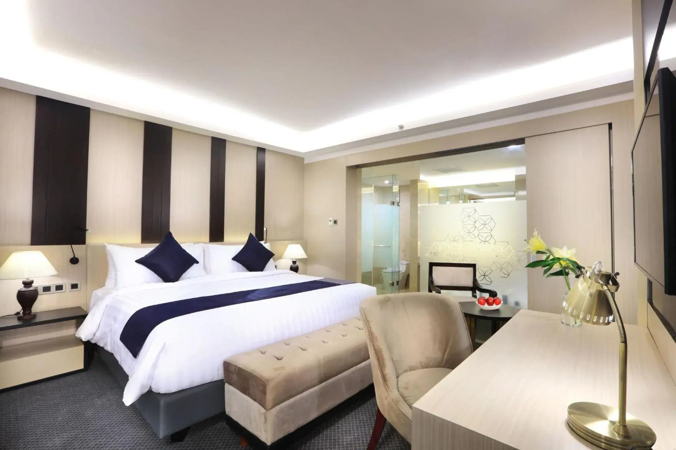 Bedroom, Room Photo in ASTON Kartika Grogol Hotel & Conference Center