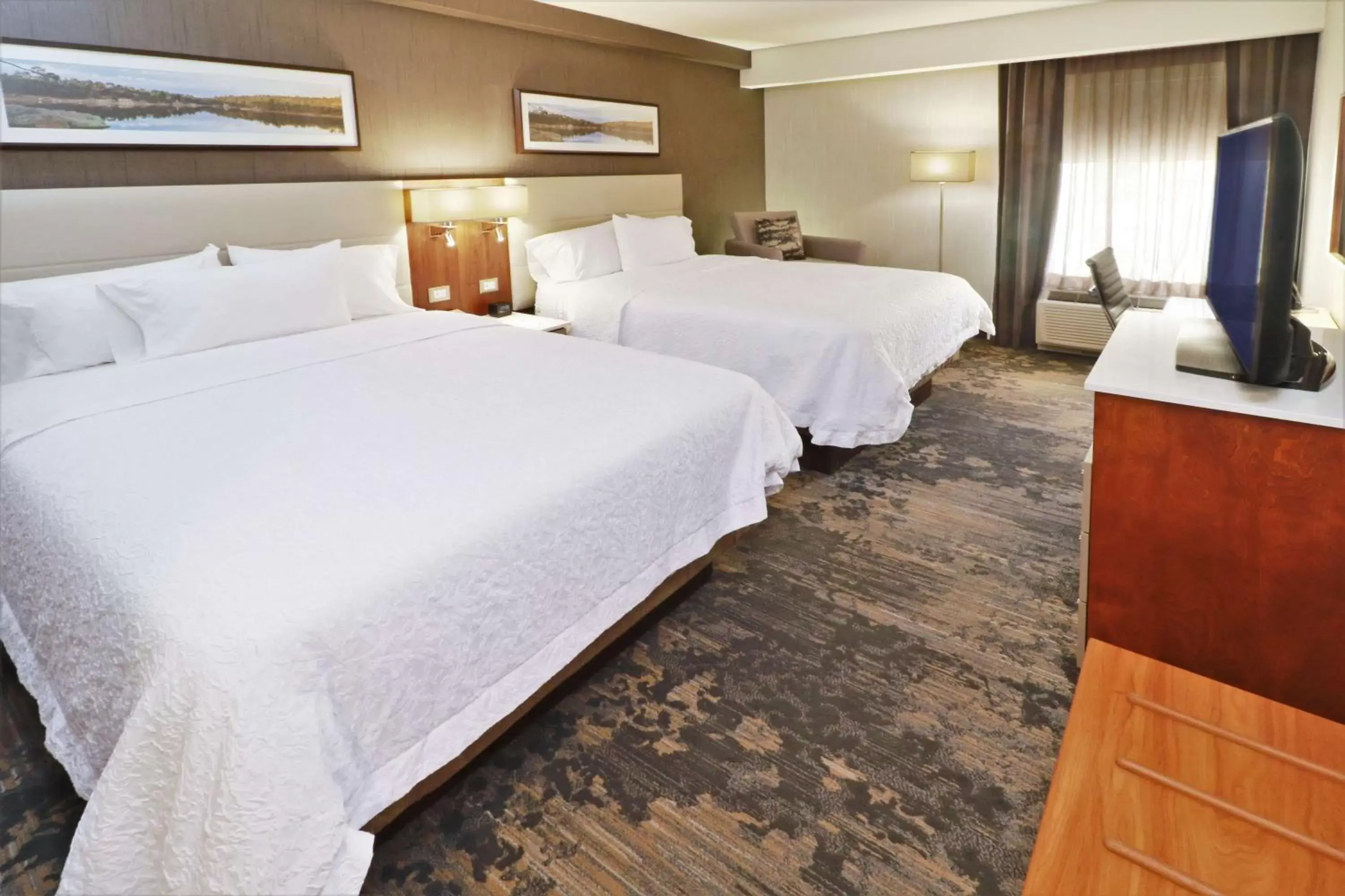 Bed in Hampton by Hilton Chihuahua Bed in Hampton by Hilton Chihuahua