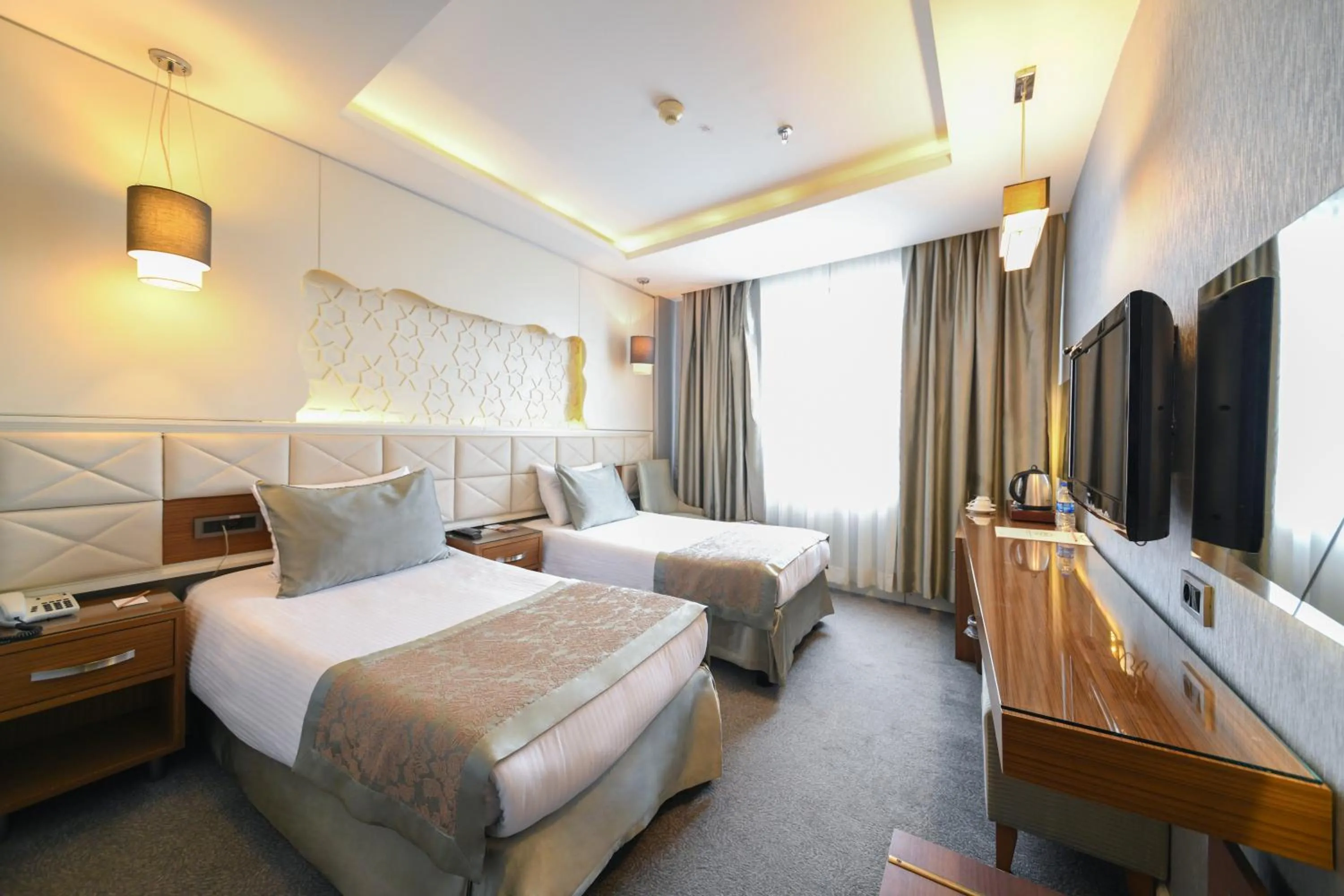 Photo of the whole room, Bed in Grand Star Hotel Bosphorus & Spa