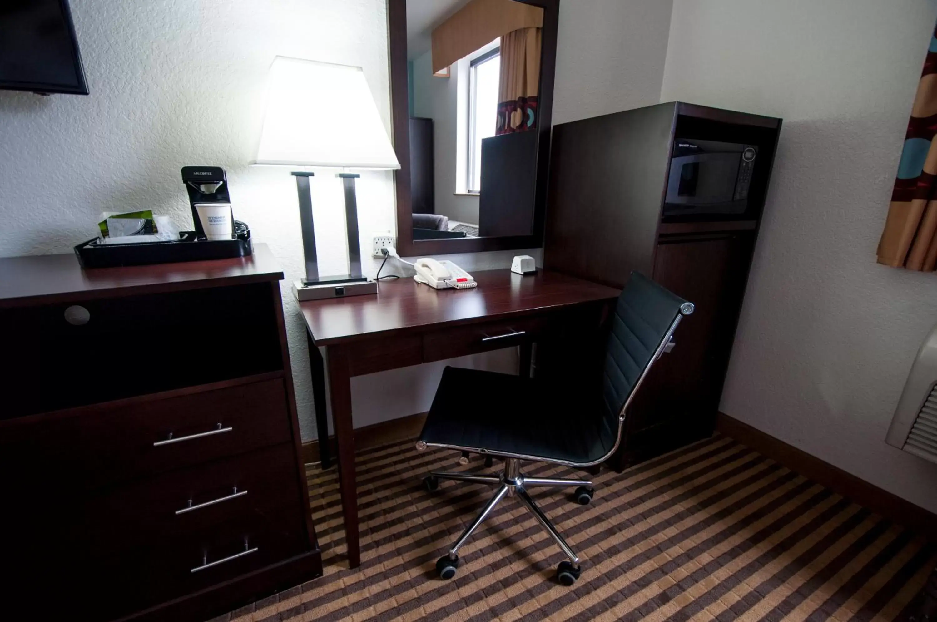 Coffee/tea facilities in Quality Inn Wenatchee near Leavenworth