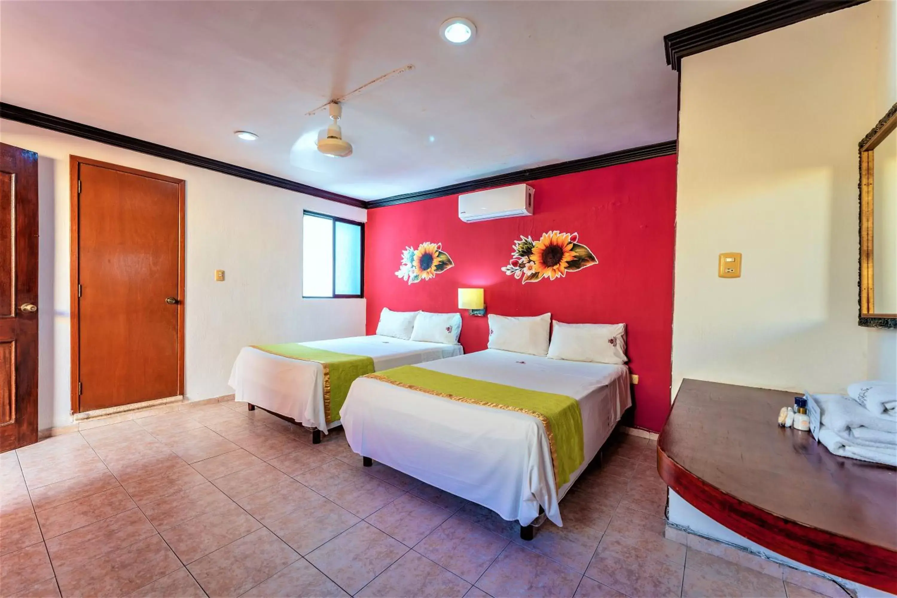 Photo of the whole room, Bed in Hotel Gran Centenario Photo of the whole room, Bed in Hotel Gran Centenario
