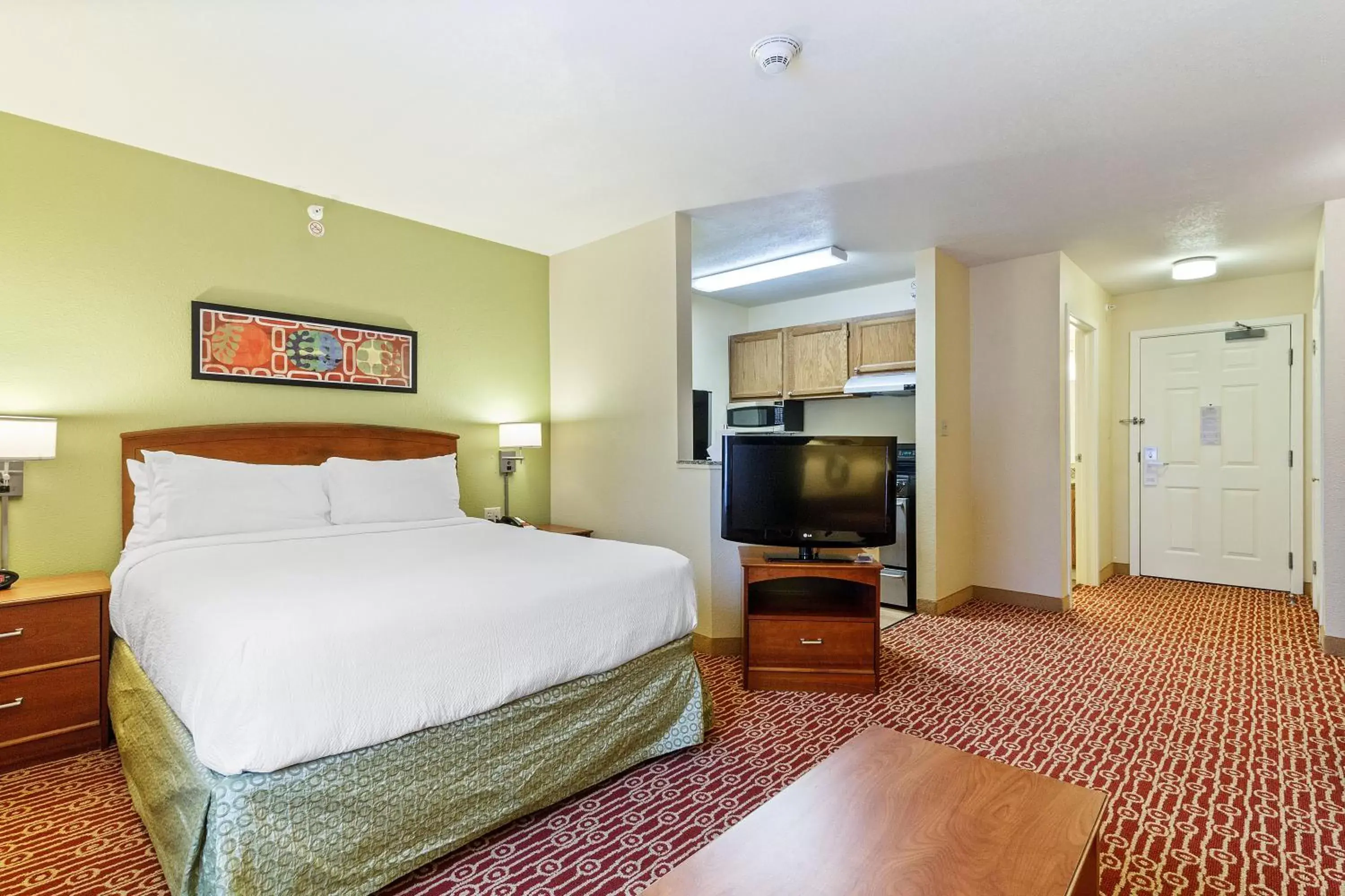 Bed in Extended Stay America Suites - Newport News - Yorktown