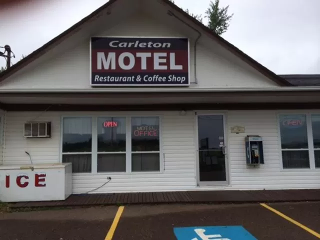 Facade/entrance in Carleton Motel and Coffee Shop
