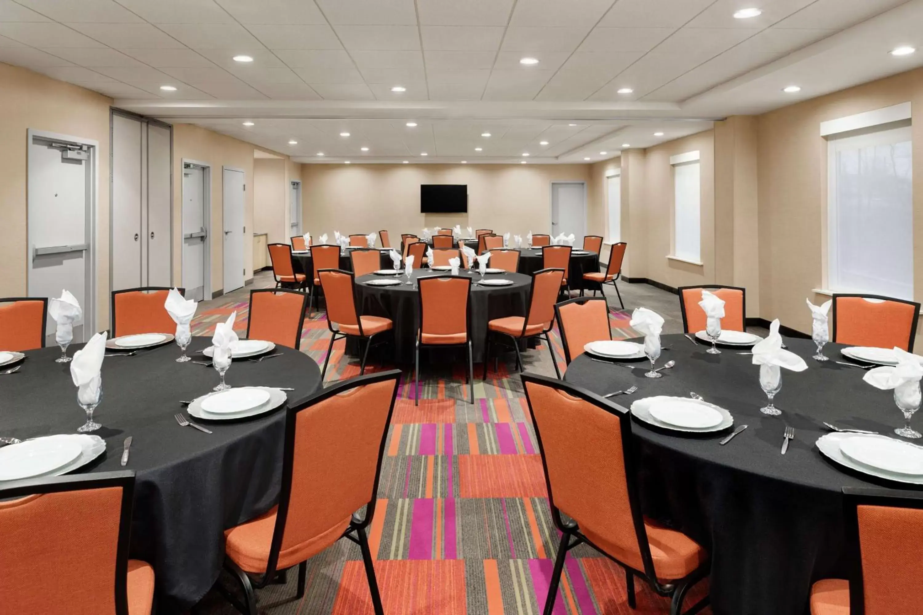 Meeting/conference room in Home2 Suites by Hilton Woodbridge Potomac Mills