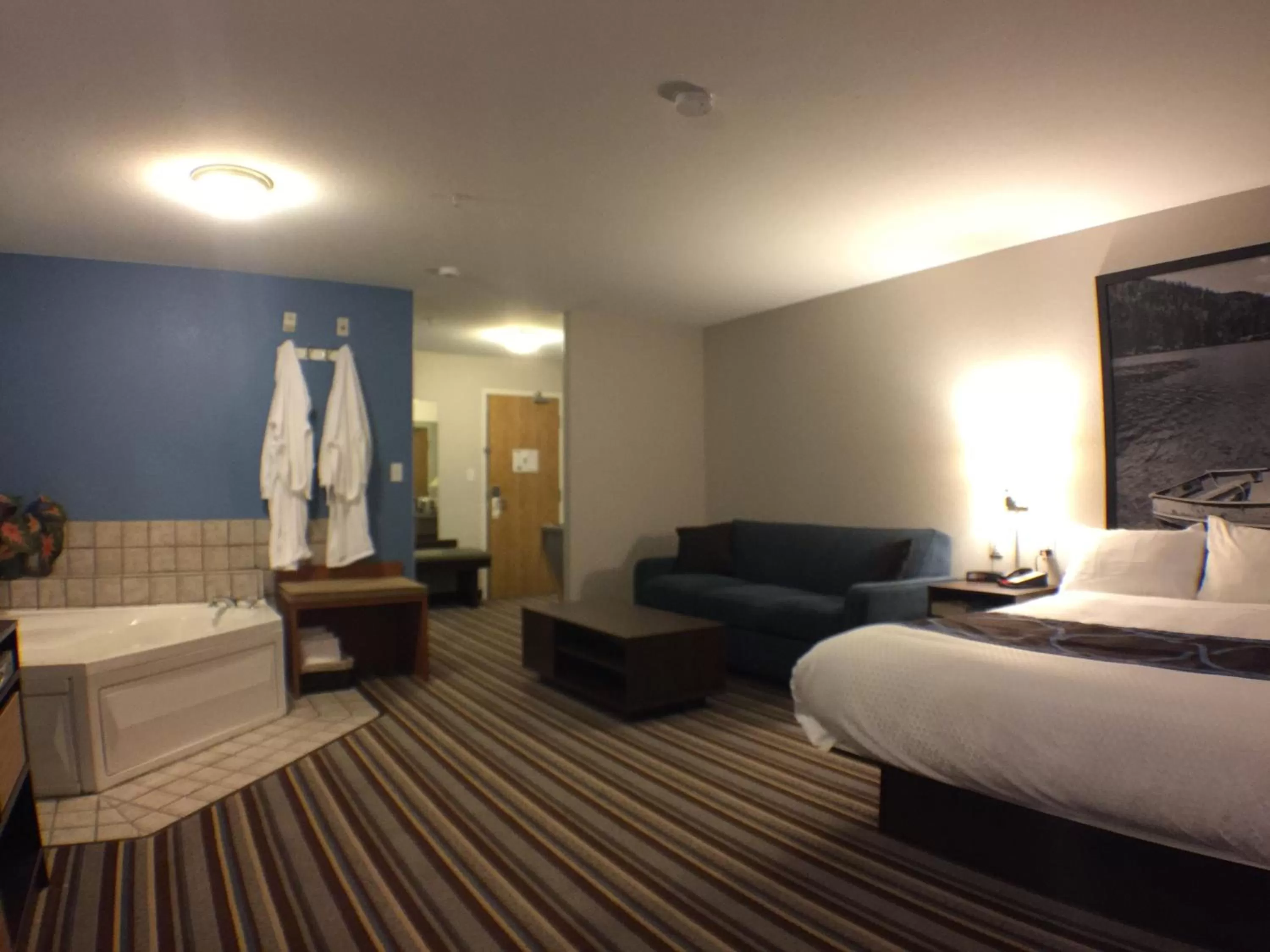 Bed in Super 8 by Wyndham Fort Frances