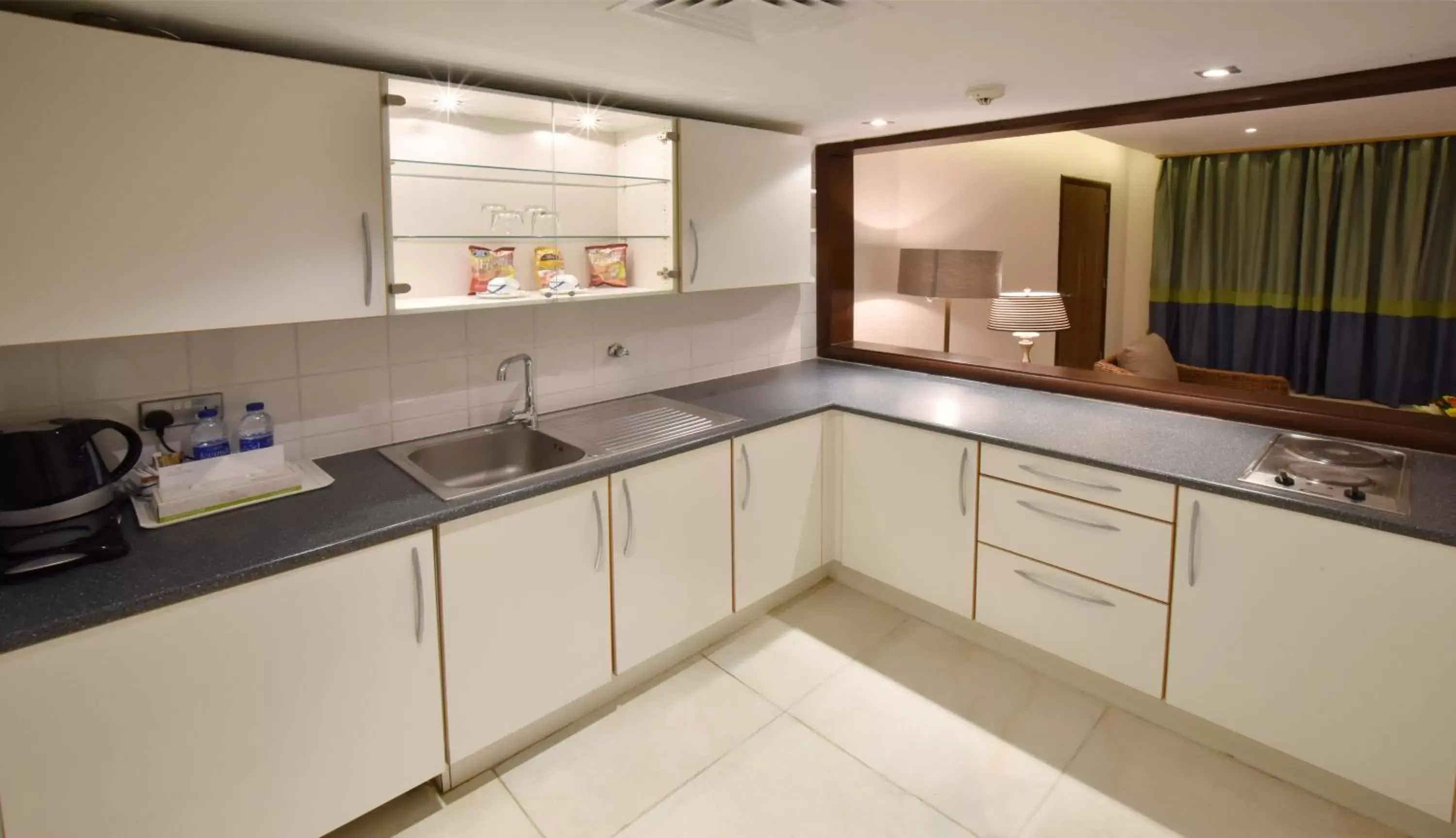 Kitchen or kitchenette in The Palms Beach Hotel & Spa