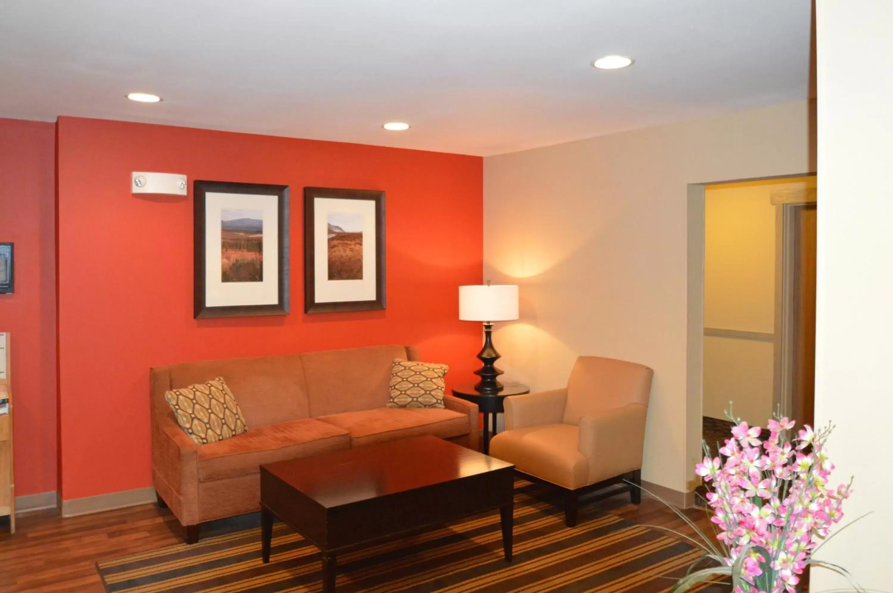 Lobby or reception, Seating Area in Extended Stay America Suites - Anchorage - Midtown