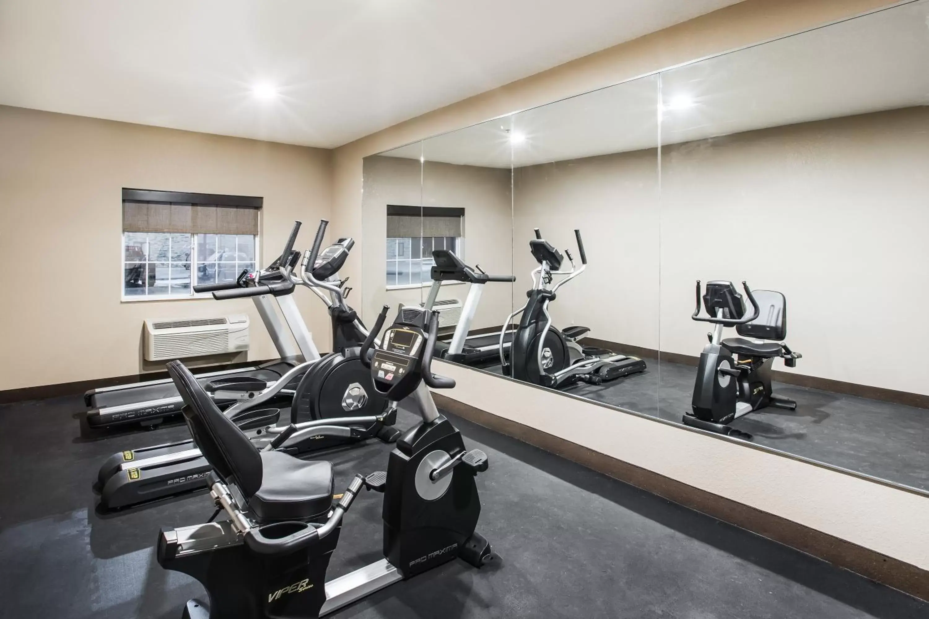 Fitness centre/facilities, Fitness Center/Facilities in Super 8 by Wyndham Altoona