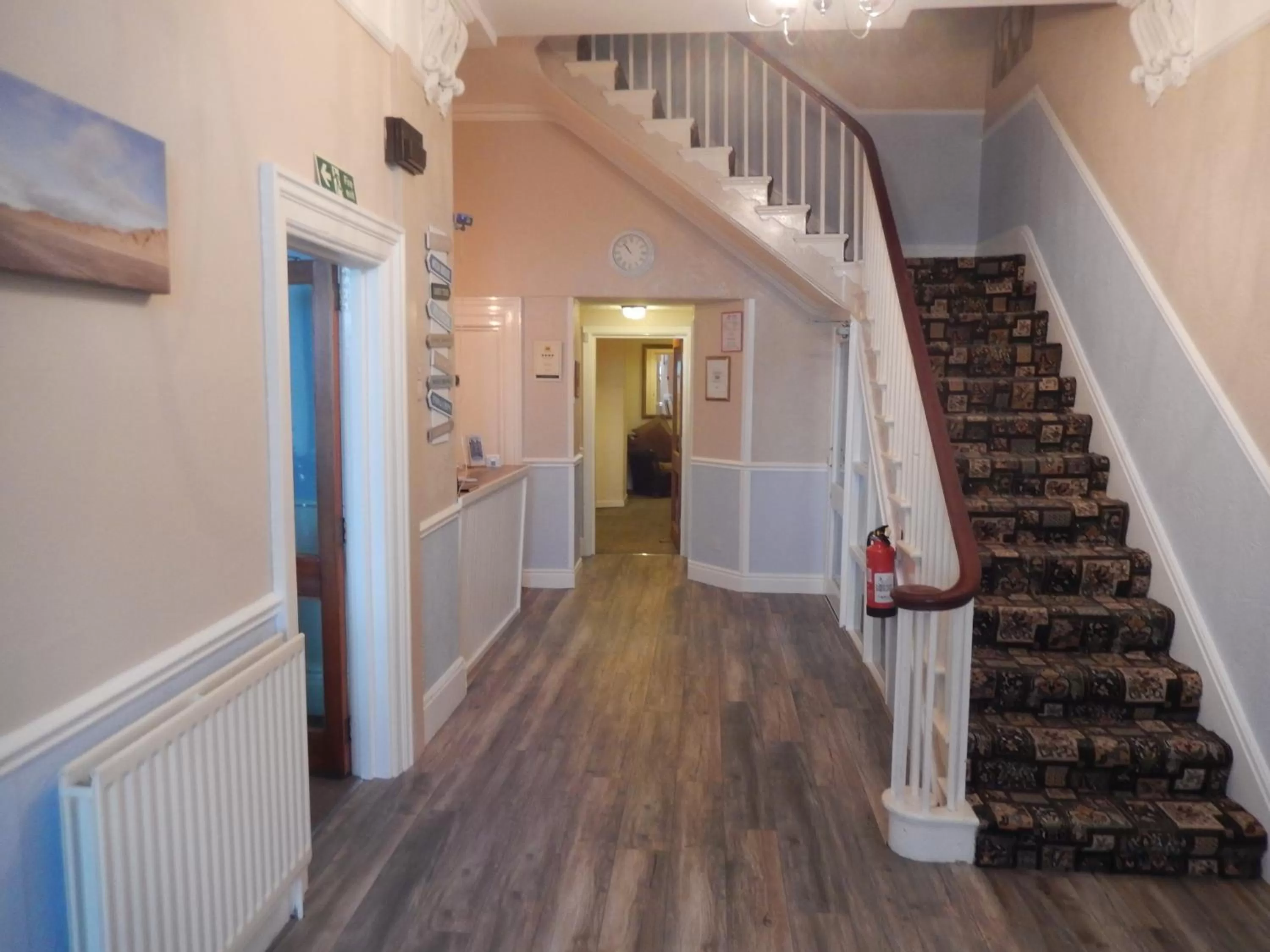 Photo of the whole room in The Oasis Hotel