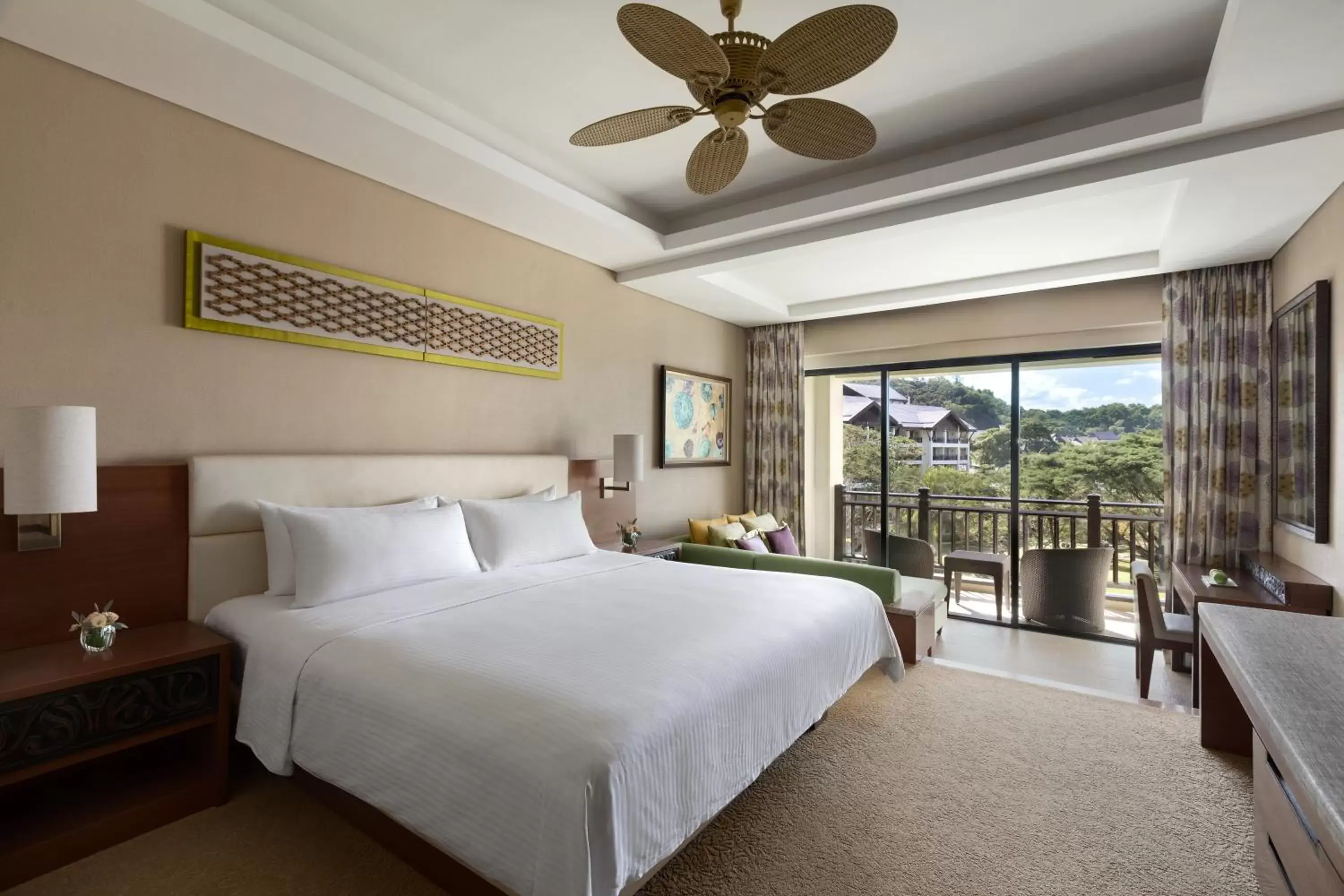 Bedroom, Bed in Shangri-La Rasa Ria, Kota Kinabalu