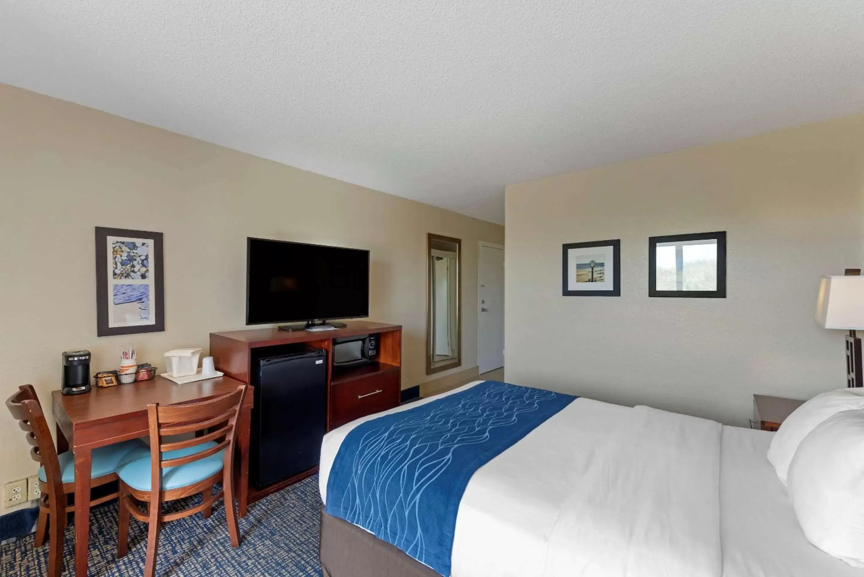 Photo of the whole room in Comfort Inn on the Ocean