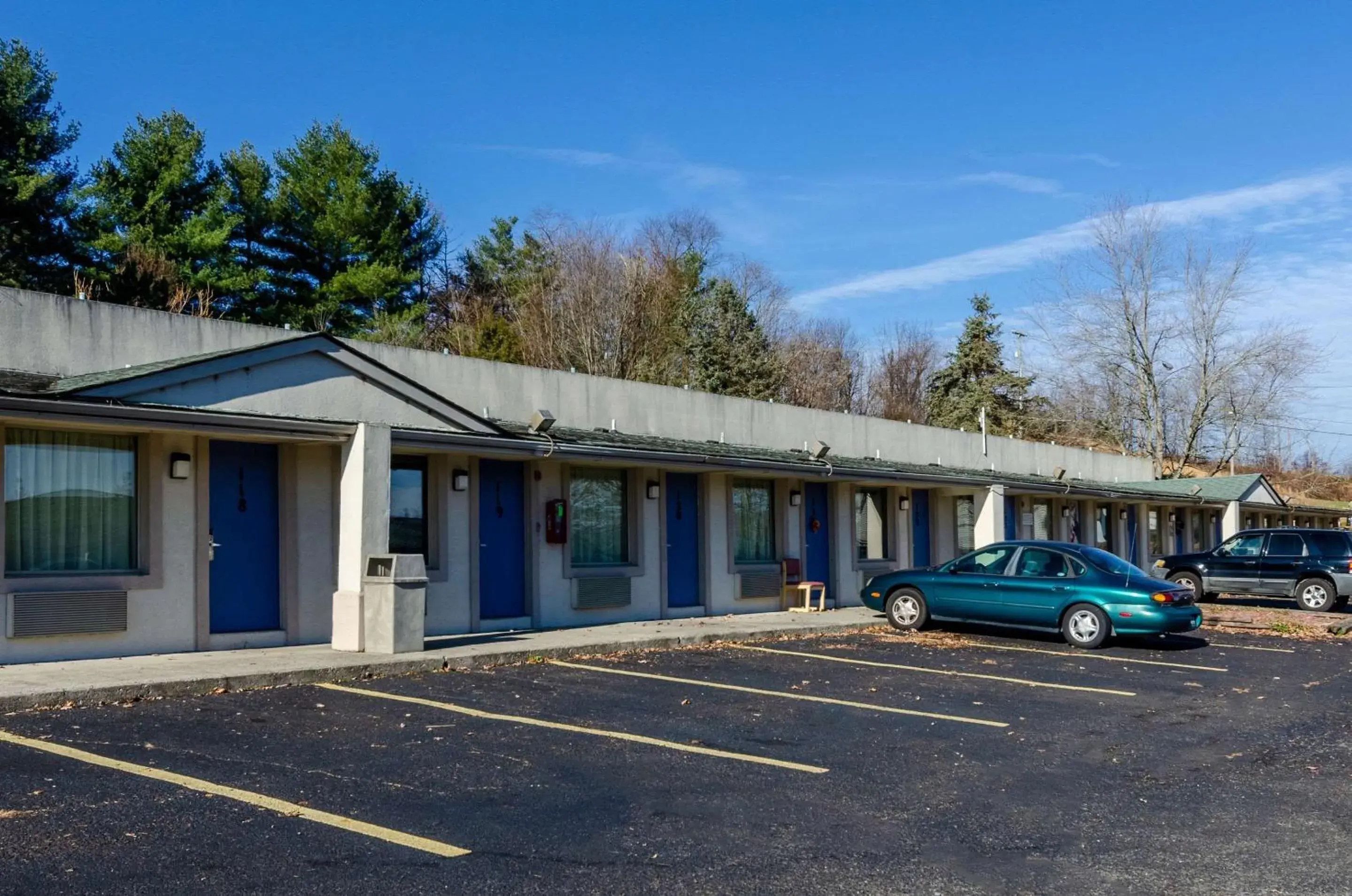 Property Building in Rodeway Inn