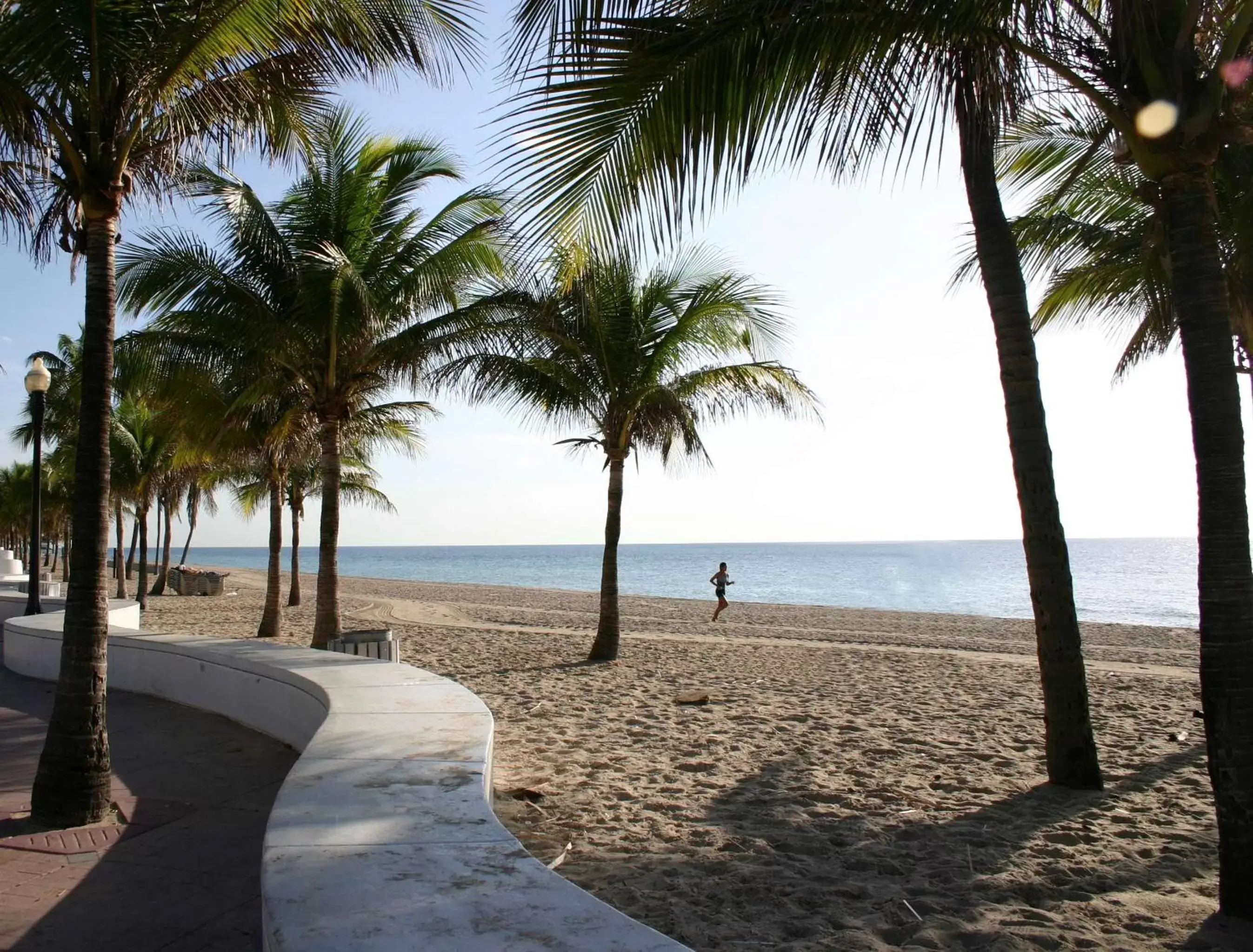 Property building, Beach in Bahia Mar Fort Lauderdale Beach - DoubleTree by Hilton