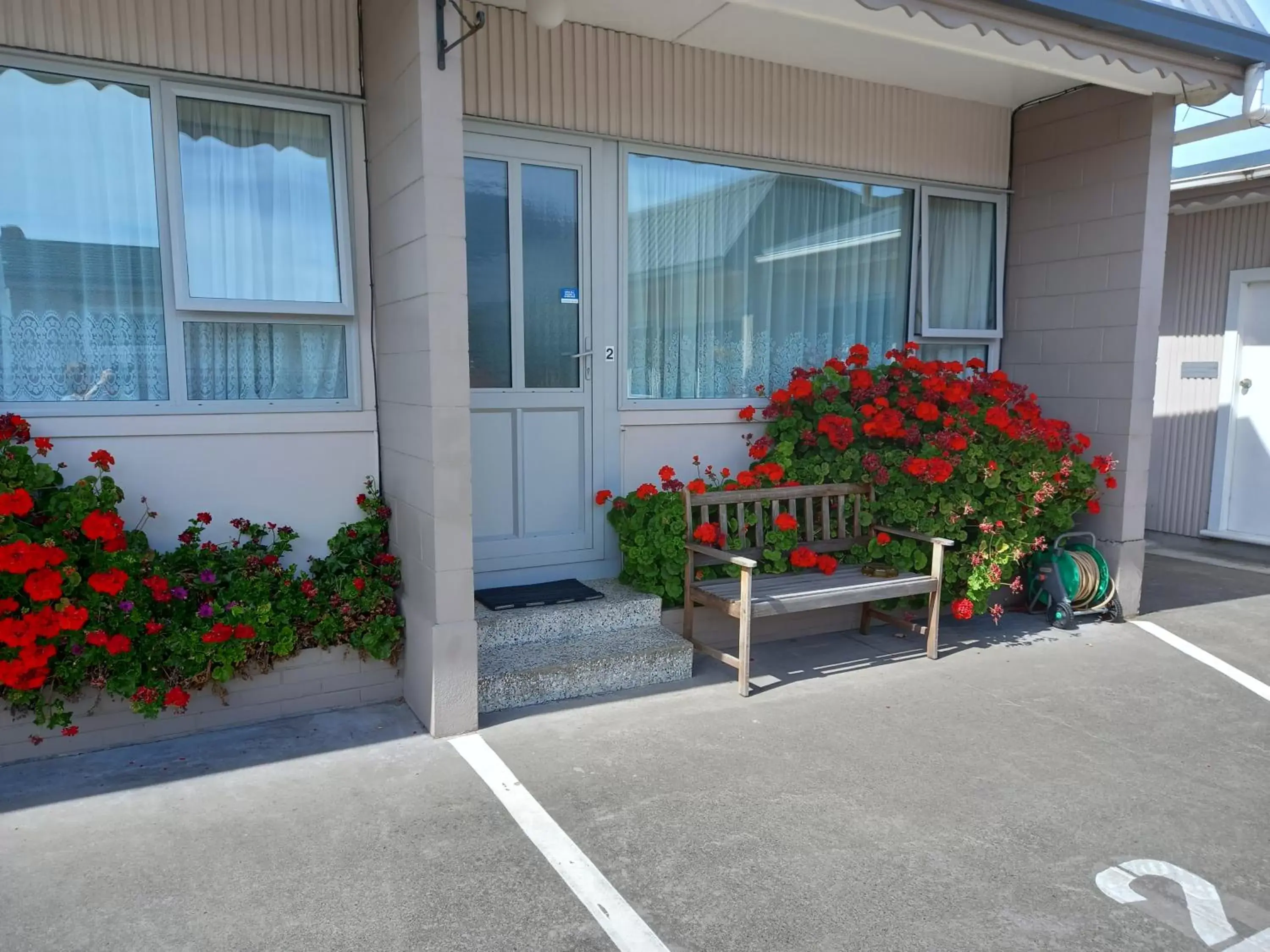 Property building in Comfort Inn Tayesta Motel Property building in Comfort Inn Tayesta Motel