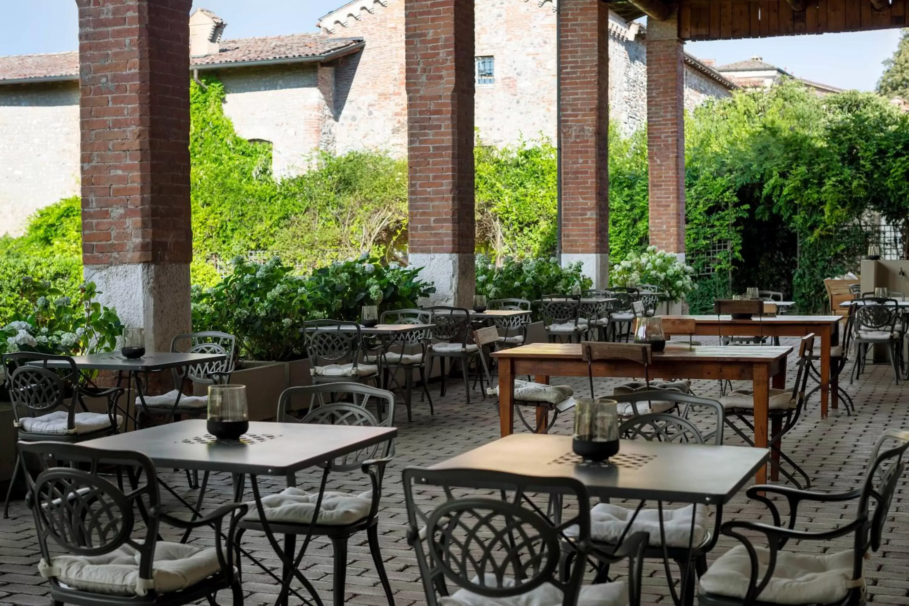 Patio, Restaurant/Places to Eat in Santellone Resort