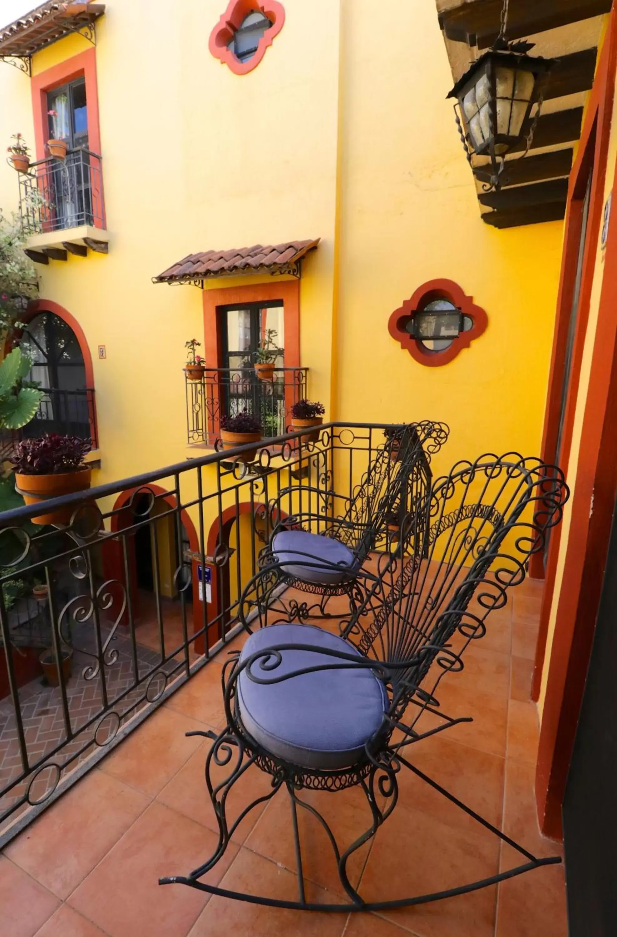 Balcony/Terrace, Restaurant/Places to Eat in Casa Mia Suites