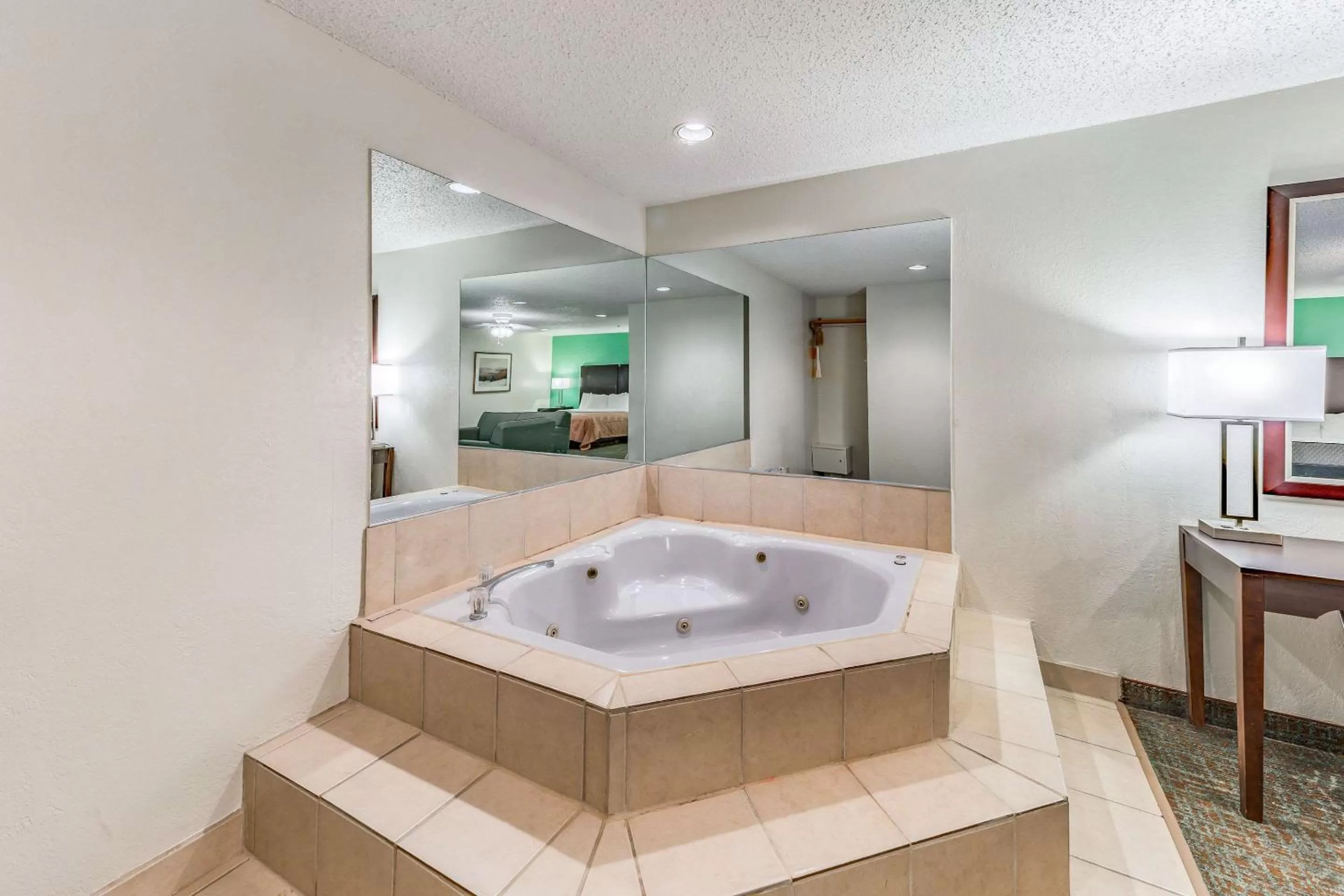 Bedroom in Quality Inn Allen - Plano East