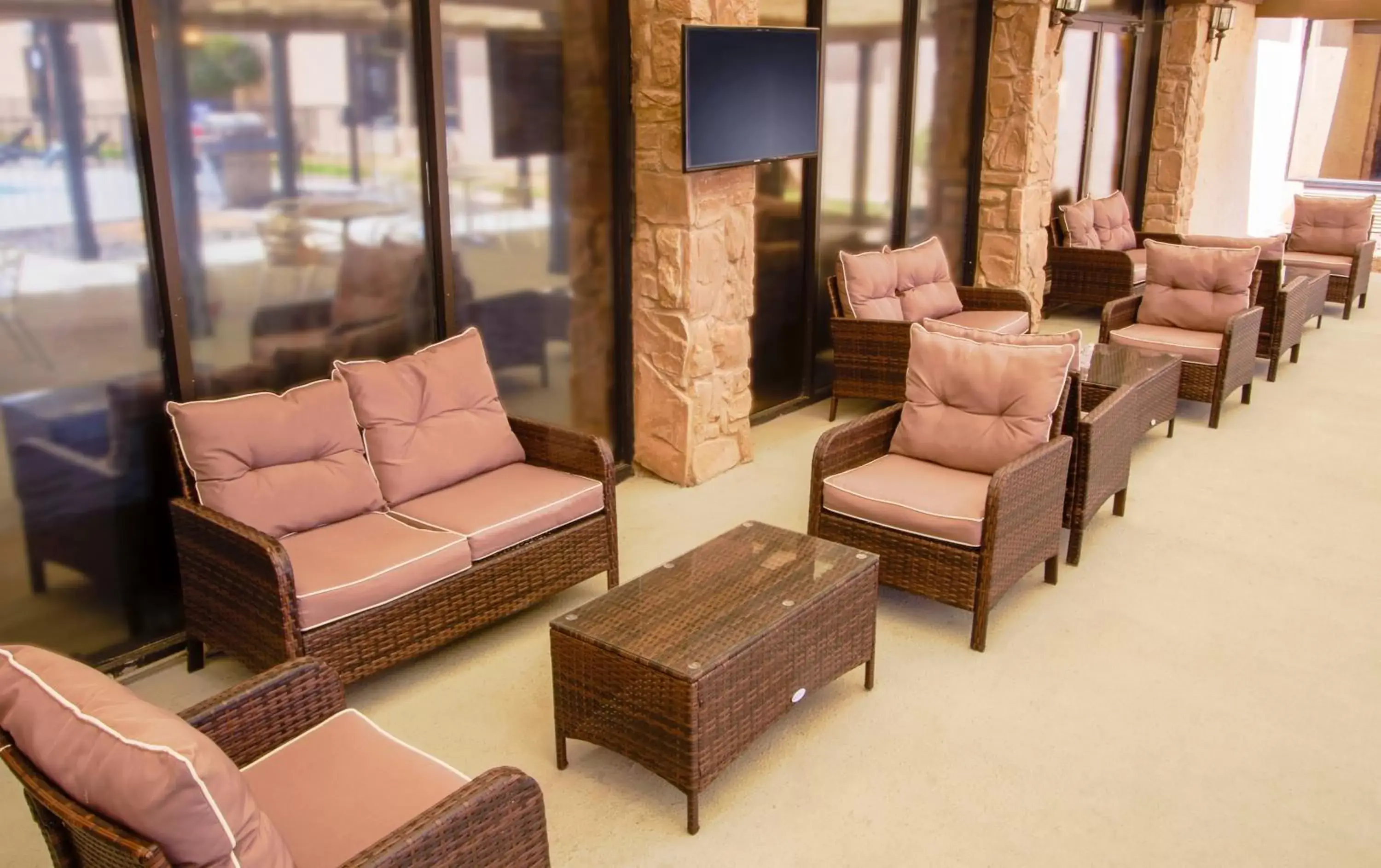 Patio, Seating Area in The Inn and Suites at 34 Fifty