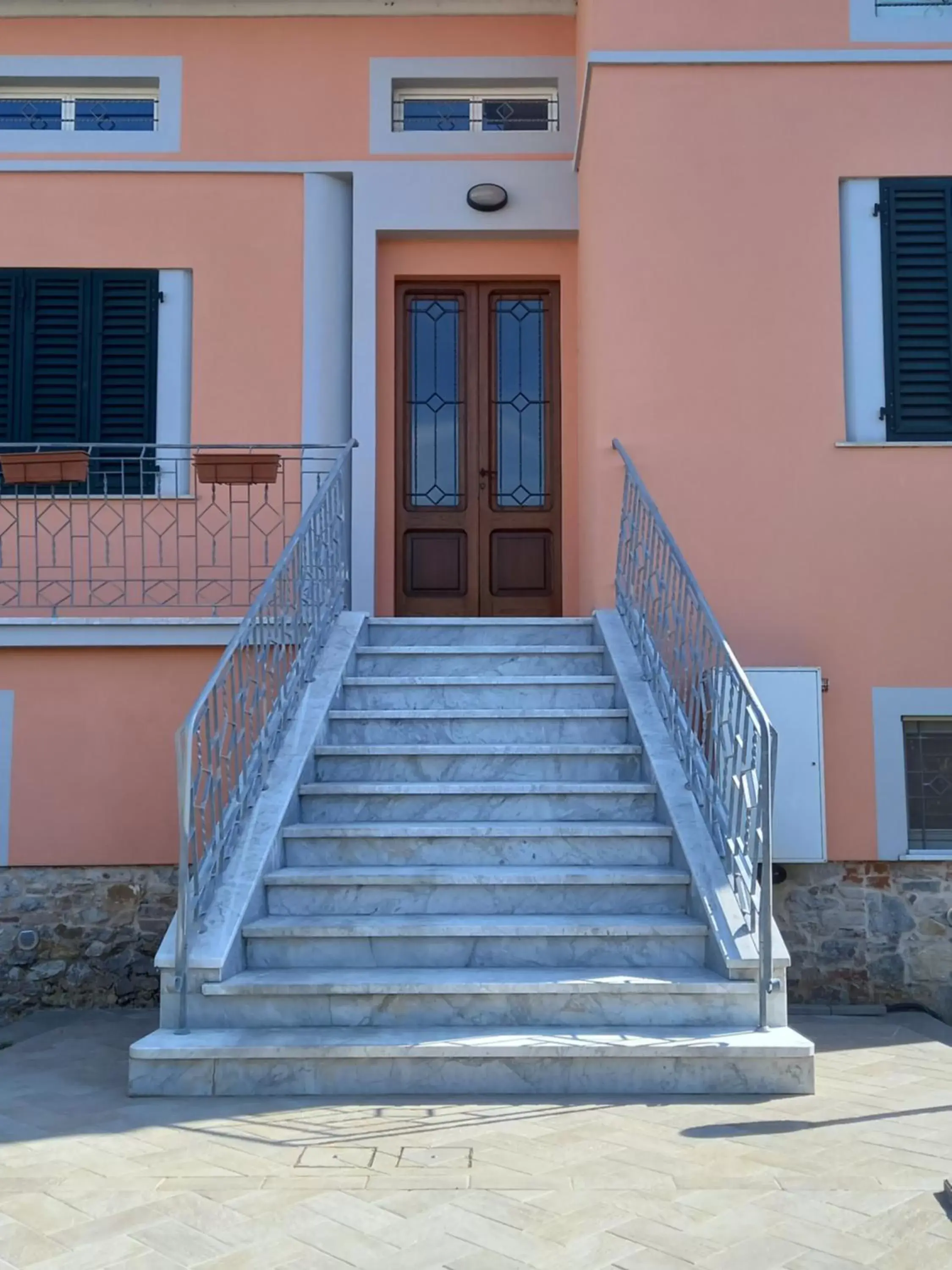 Facade/entrance, Property Building in BnB Villa Melany vicino Centro