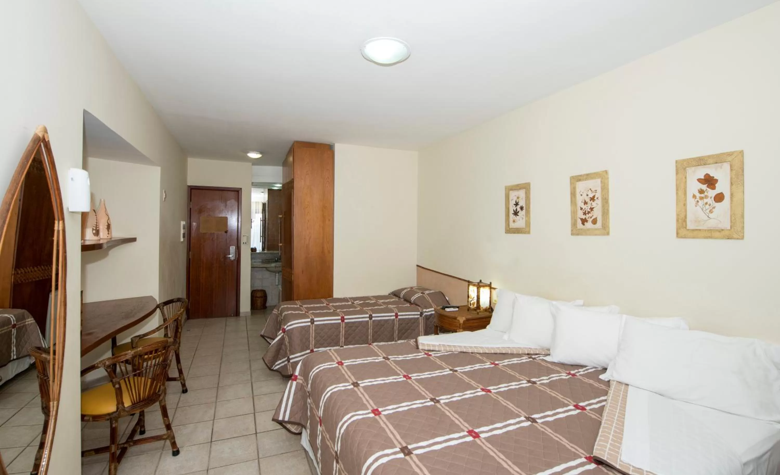 Photo of the whole room, Bed in Divi-Divi Praia Hotel