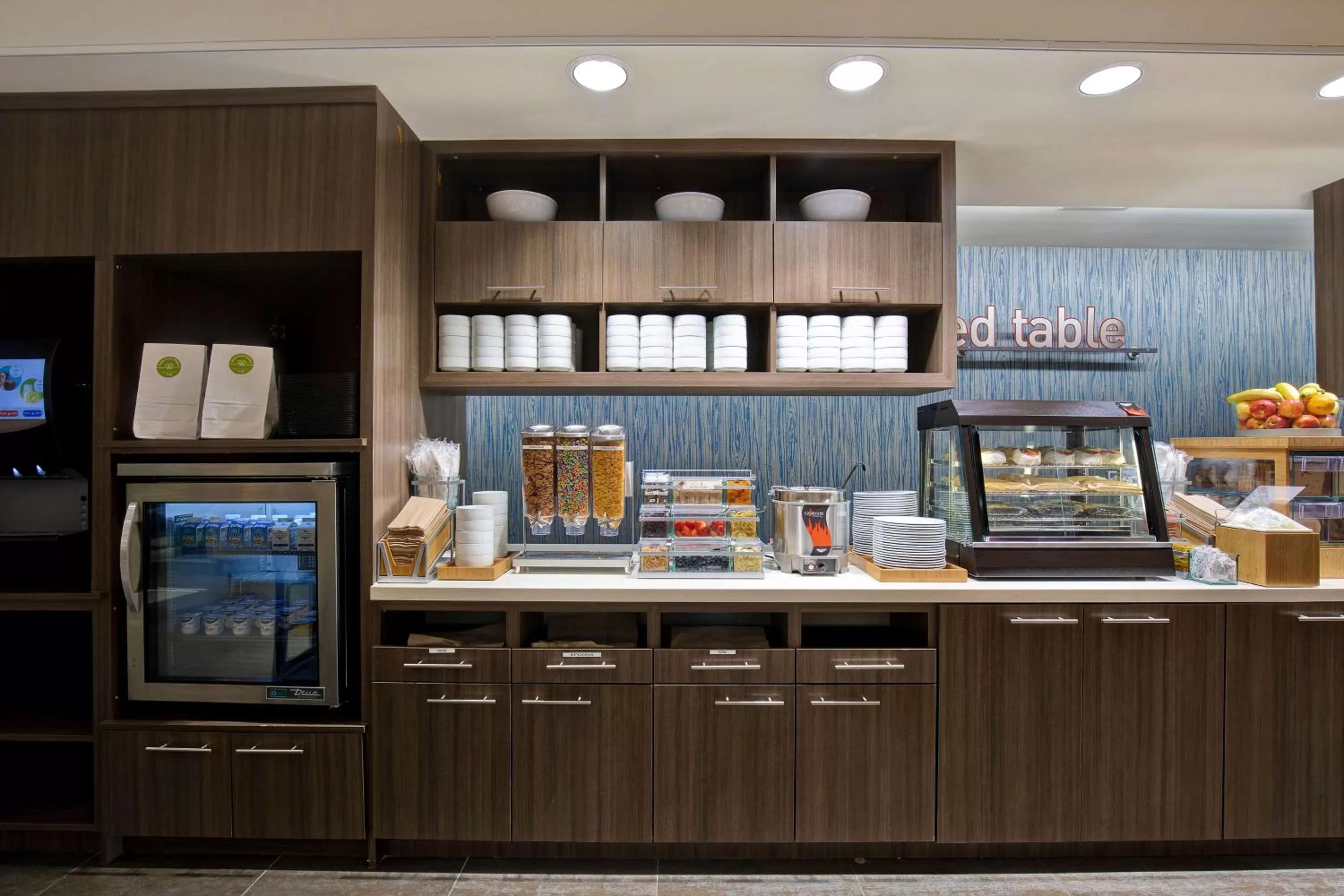 Breakfast in Home2 Suites By Hilton Lewisville Dallas