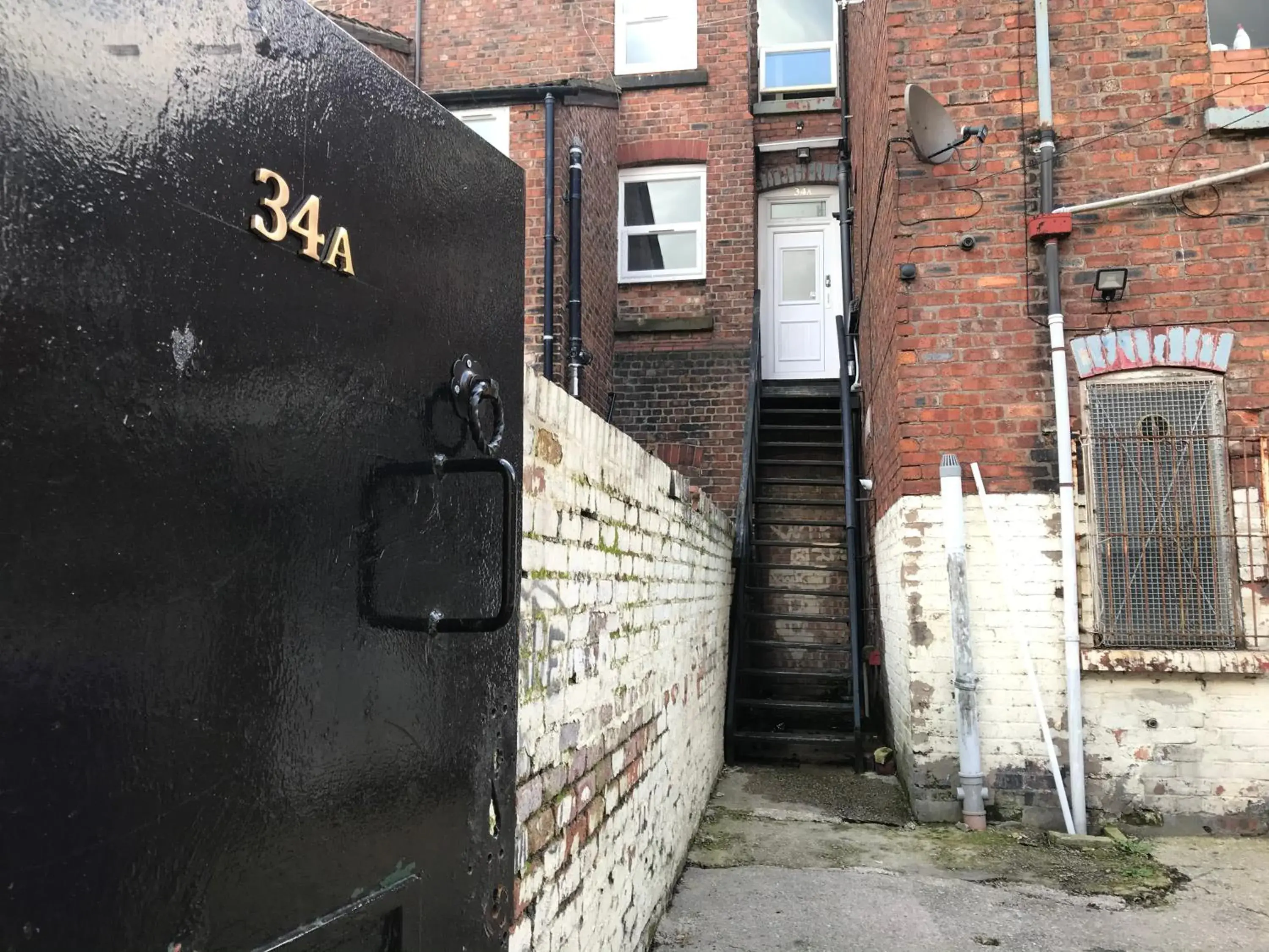 Property building in Liverpool City Stays - Lawrence Road BB1