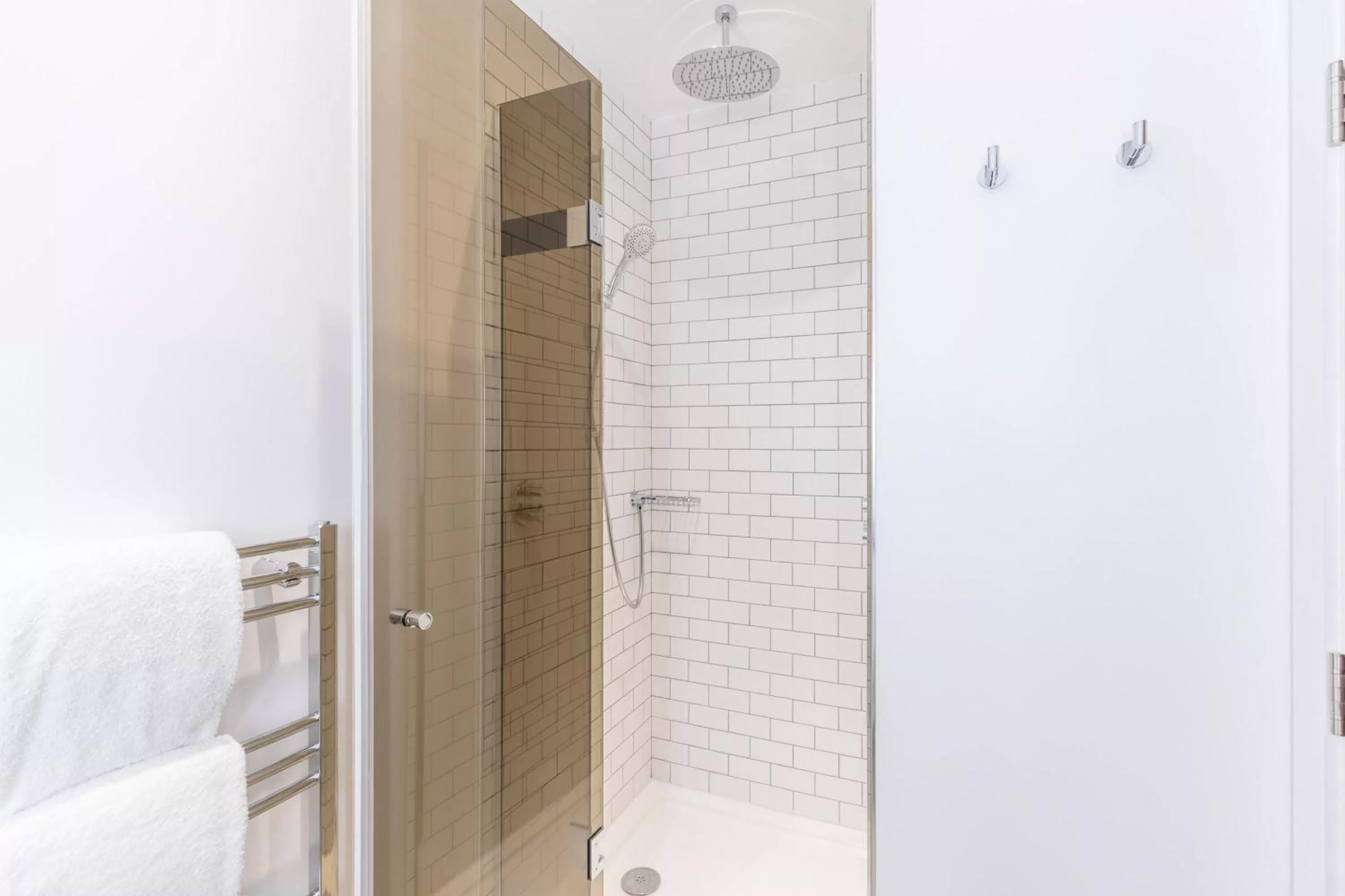 Bathroom in Sandman Signature Aberdeen Hotel & Spa