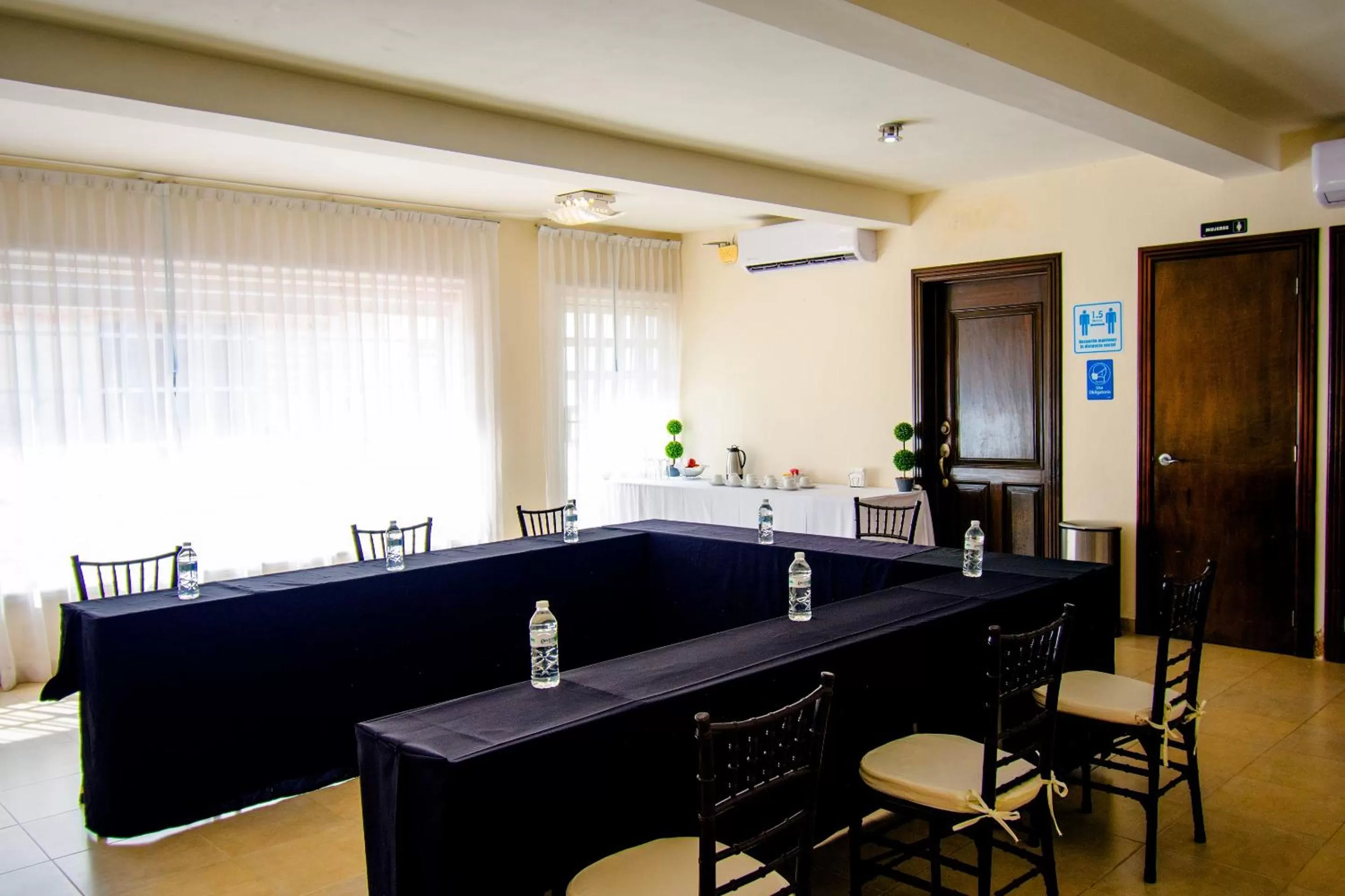 Meeting/conference room in Hotel San Miguel, en el Centro - Desayuno Incluido