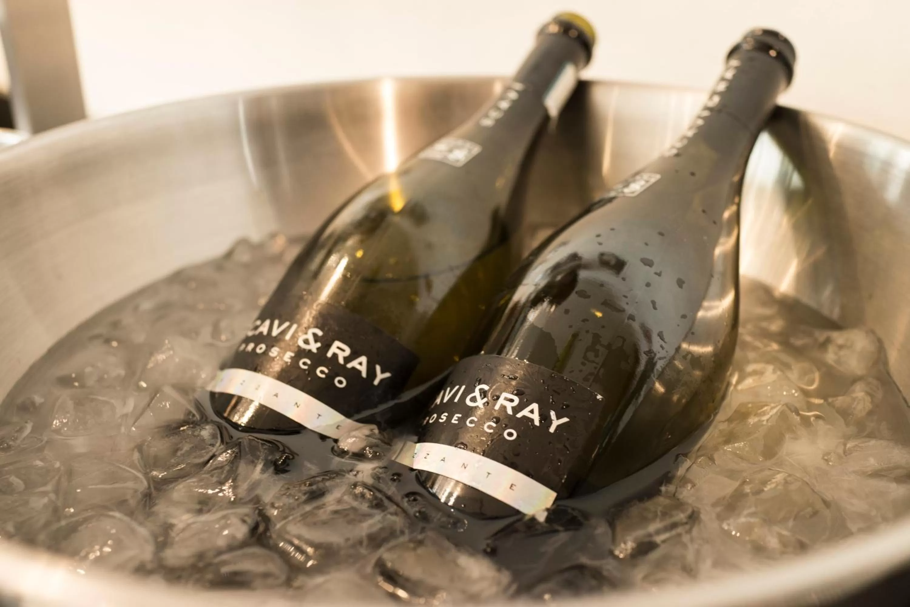 Restaurant/places to eat in Carathotel Düsseldorf City