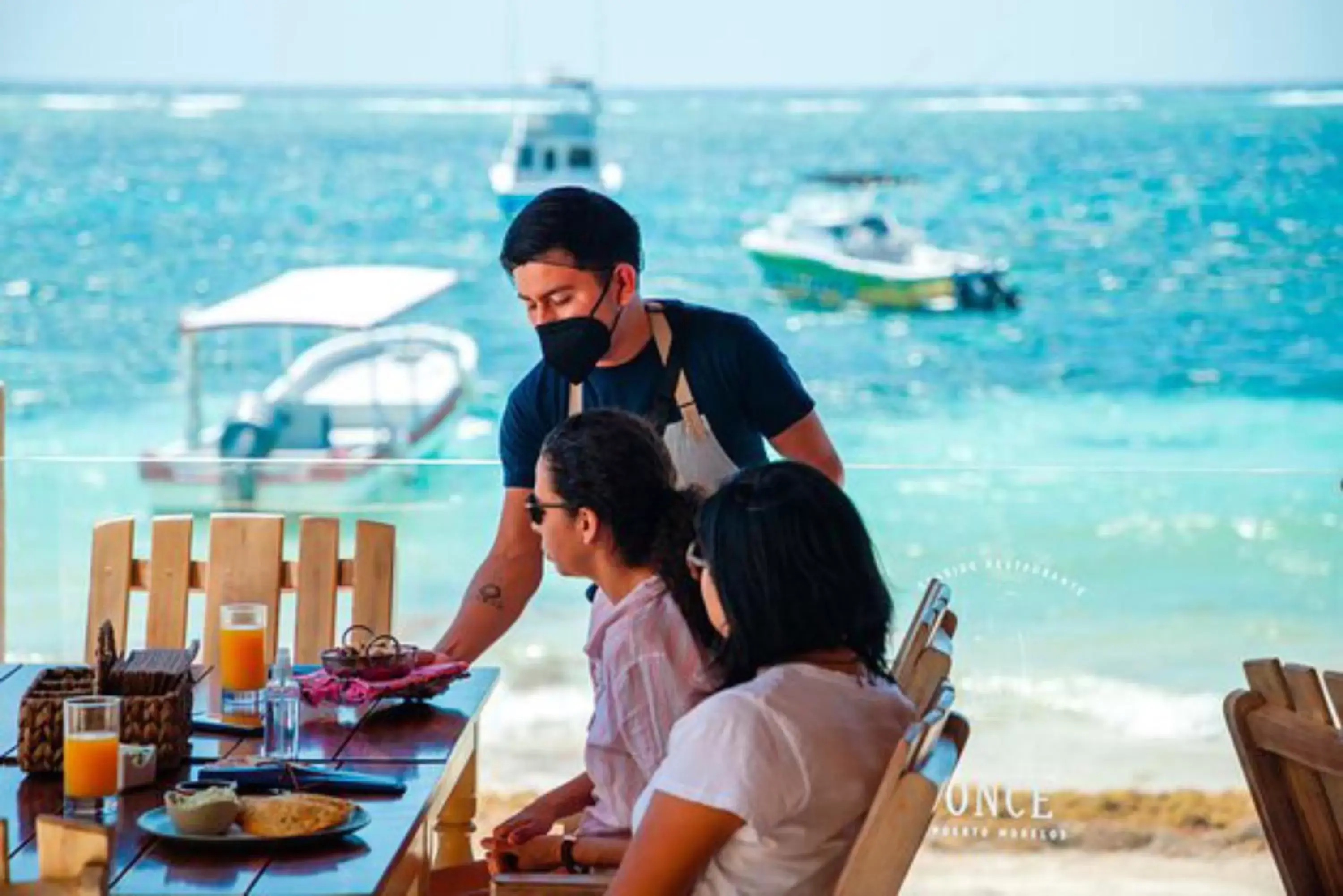 Restaurant/places to eat in Hacienda Morelos Beachfront Hotel