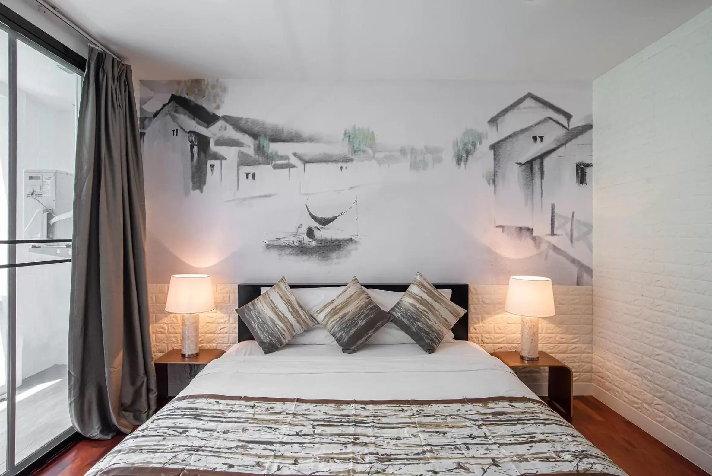 Three-Bedroom Suite in Benviar Tonson Residence Three-Bedroom Suite in Benviar Tonson Residence