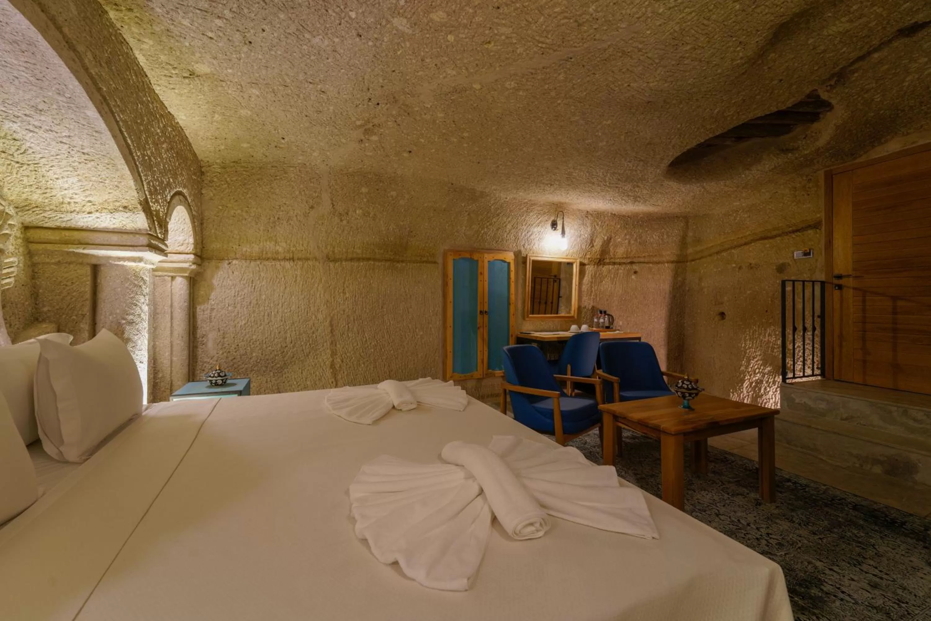 Bed in The Niche Cave Hotel