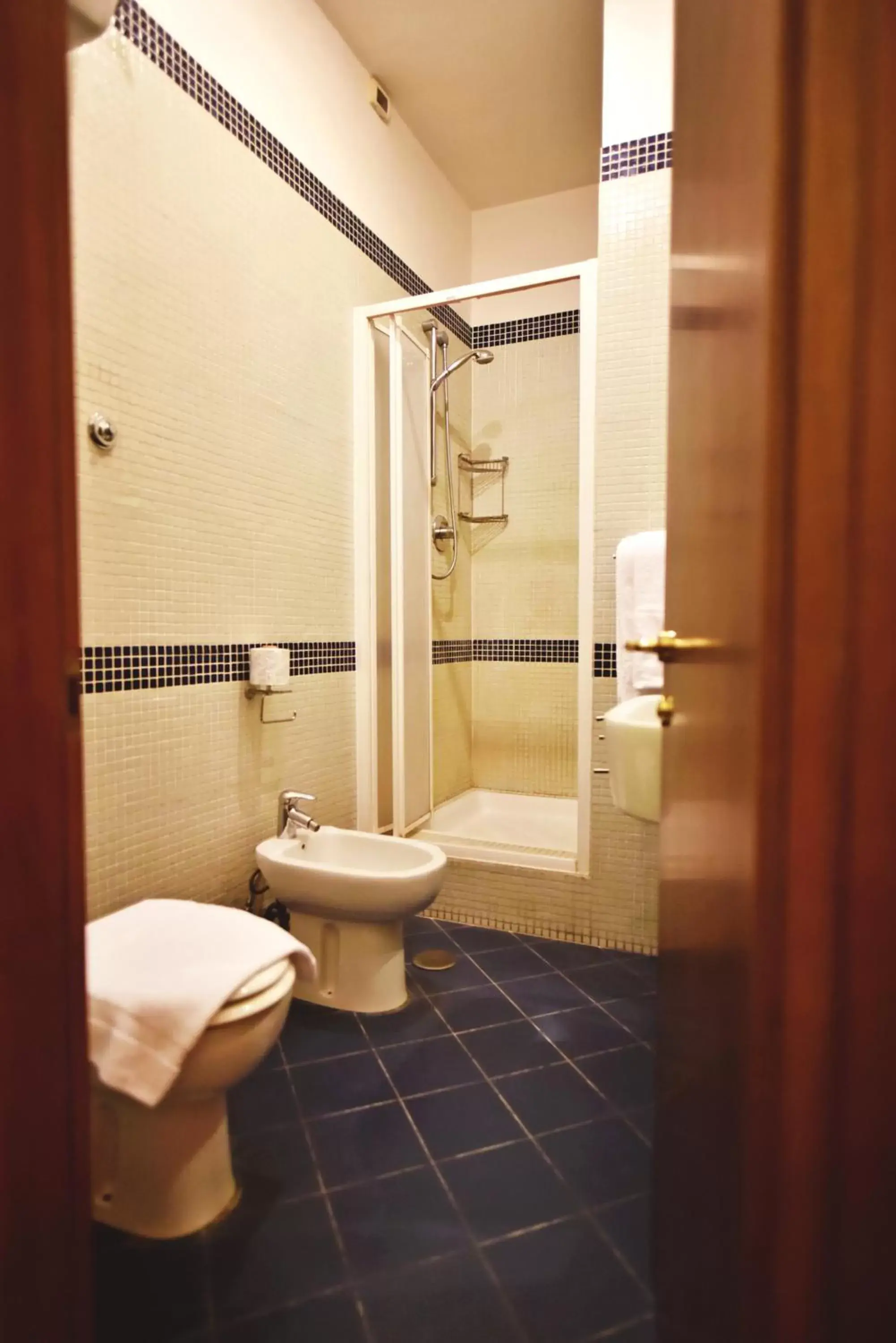 Bathroom in Hotel Carmel