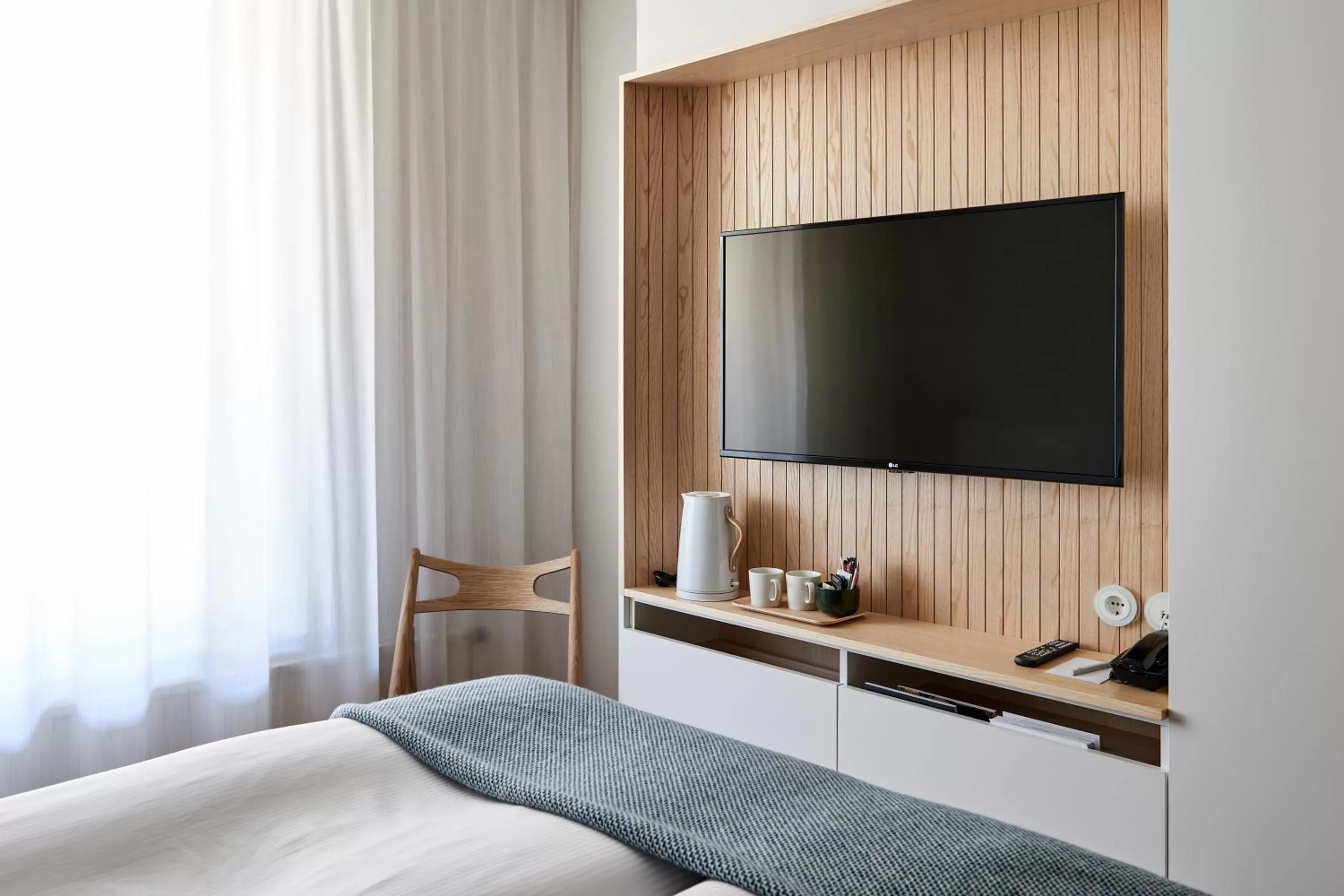 TV and multimedia, Bed in Nordic Light Hotel