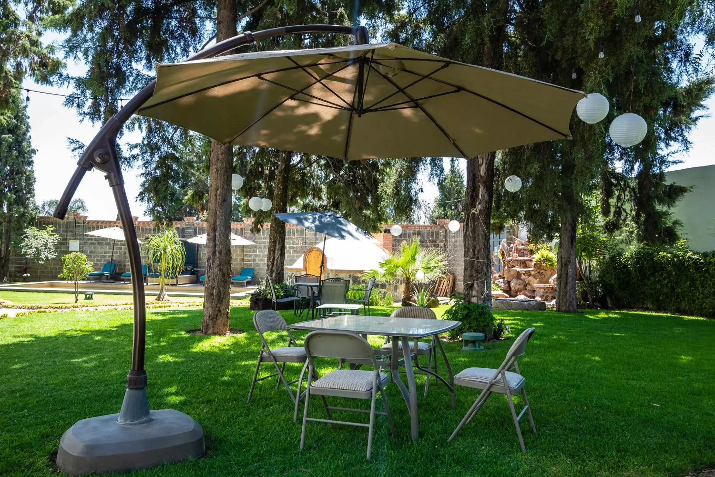 Garden in Hotel Boutique Camino Del Bosque by Rotamundos