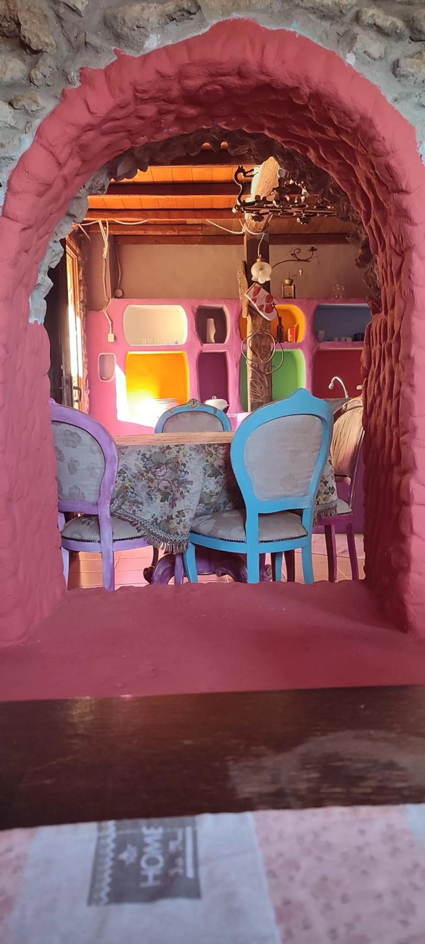 Seating area in Il Nuraghe
