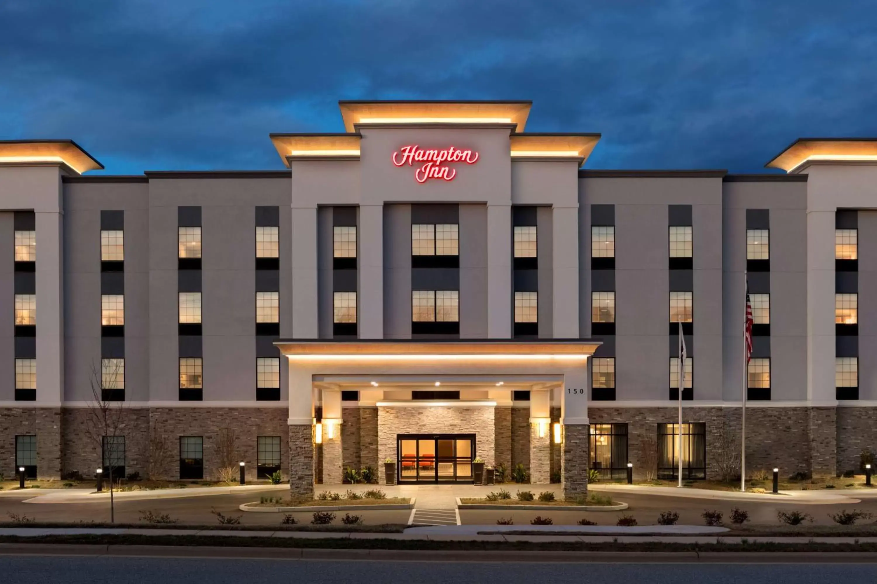 Property Building in Hampton Inn Kernersville