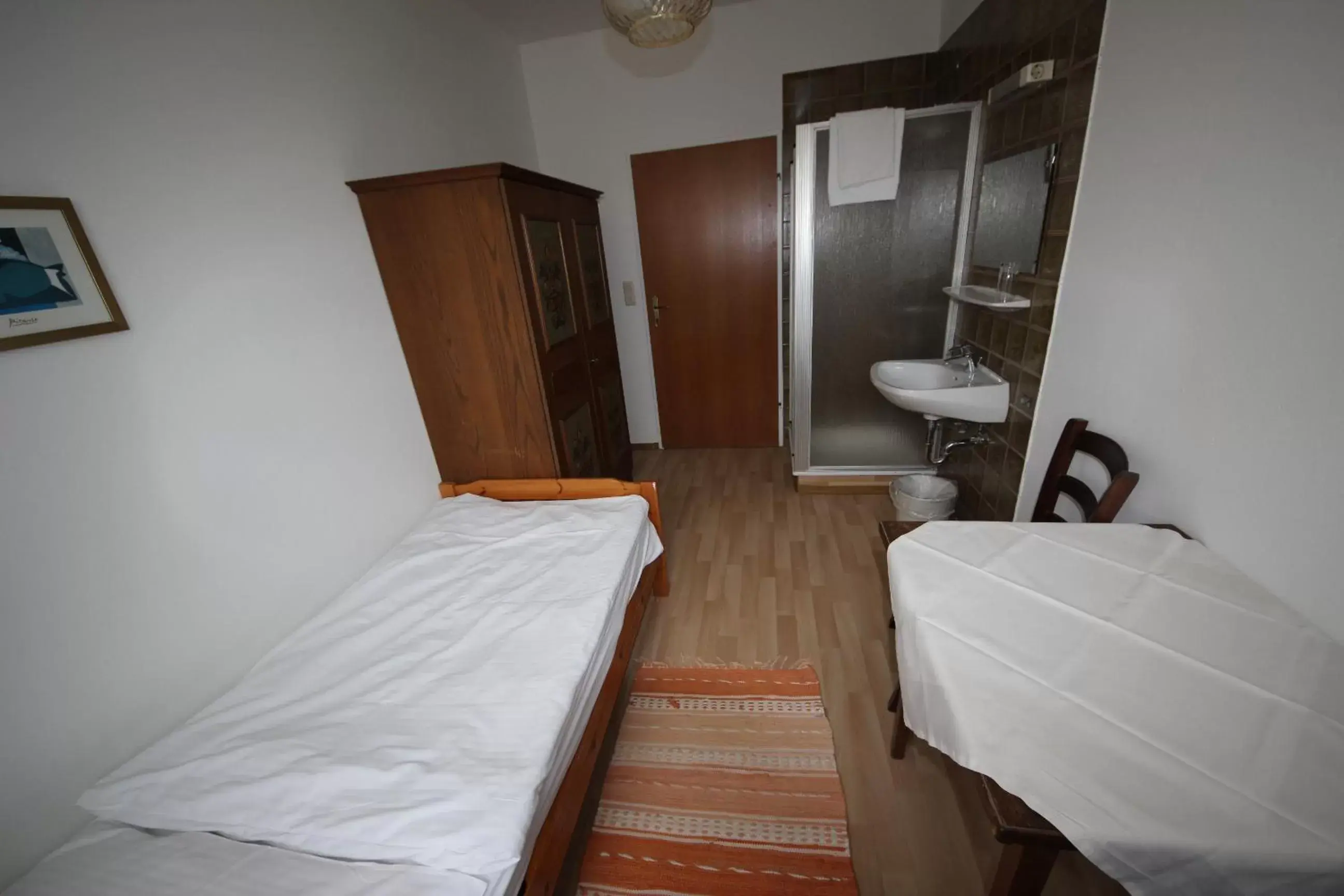 Bedroom, Bed in Hotel Kleinmünchen Bedroom, Bed in Hotel Kleinmünchen