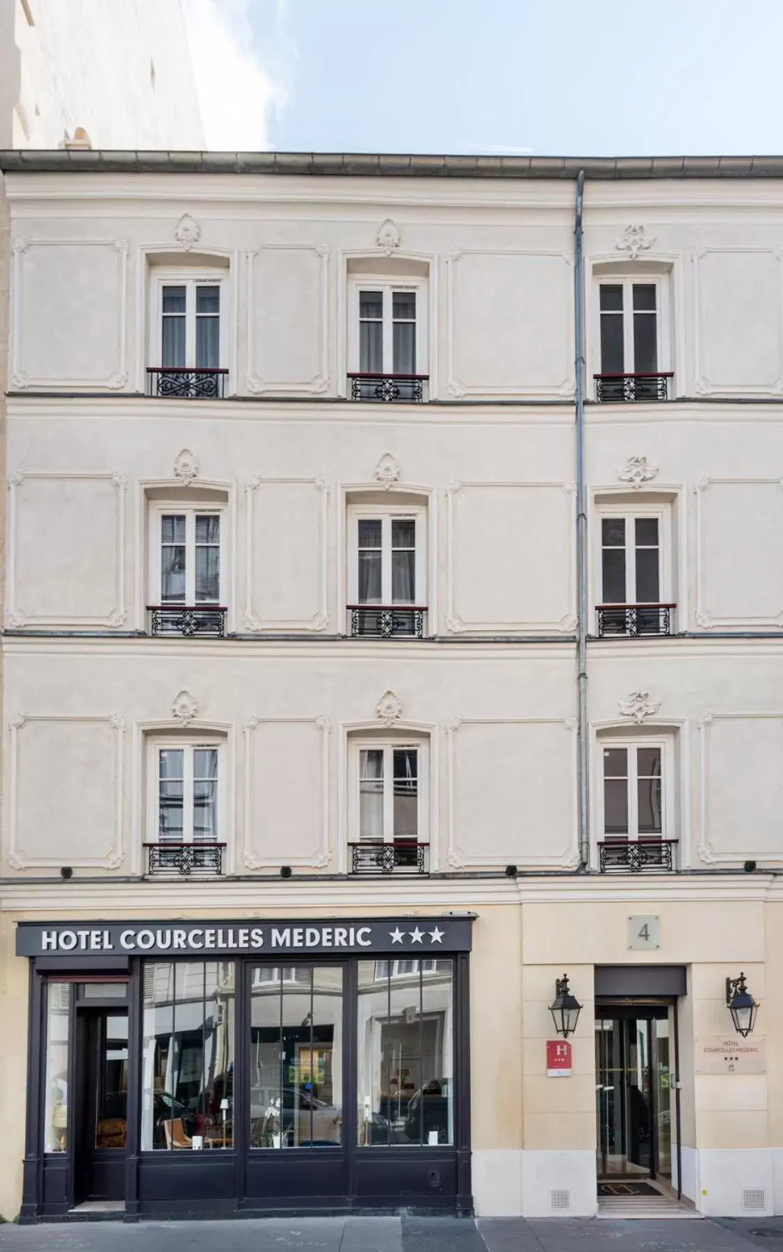 Facade/entrance, Property Building in Courcelles Médéric