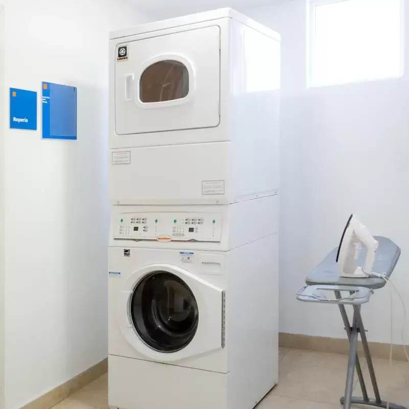 laundry, Bathroom in Sleep Inn Leon Antares