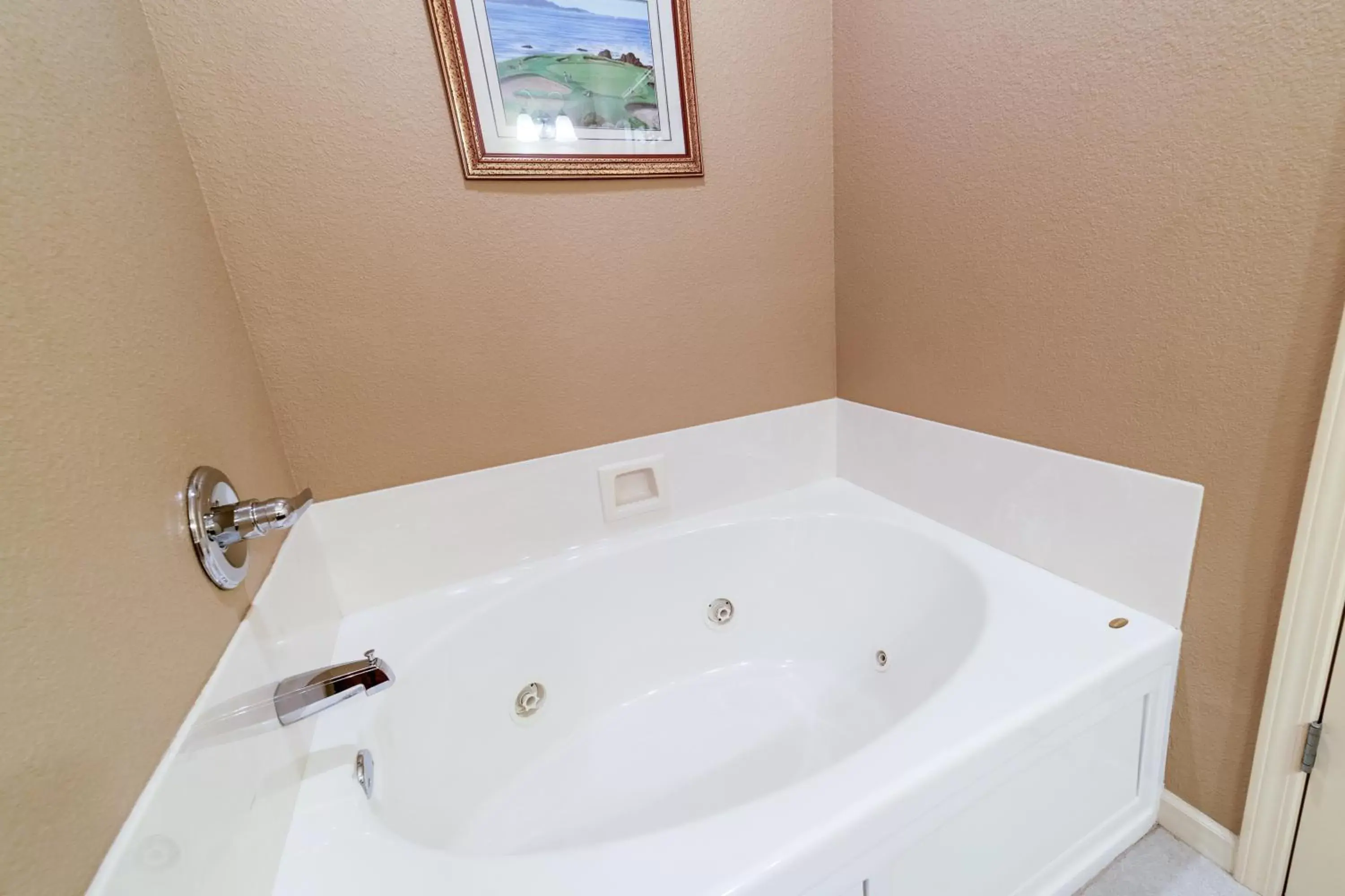 Bathroom in Thousand Hills Golf Resort