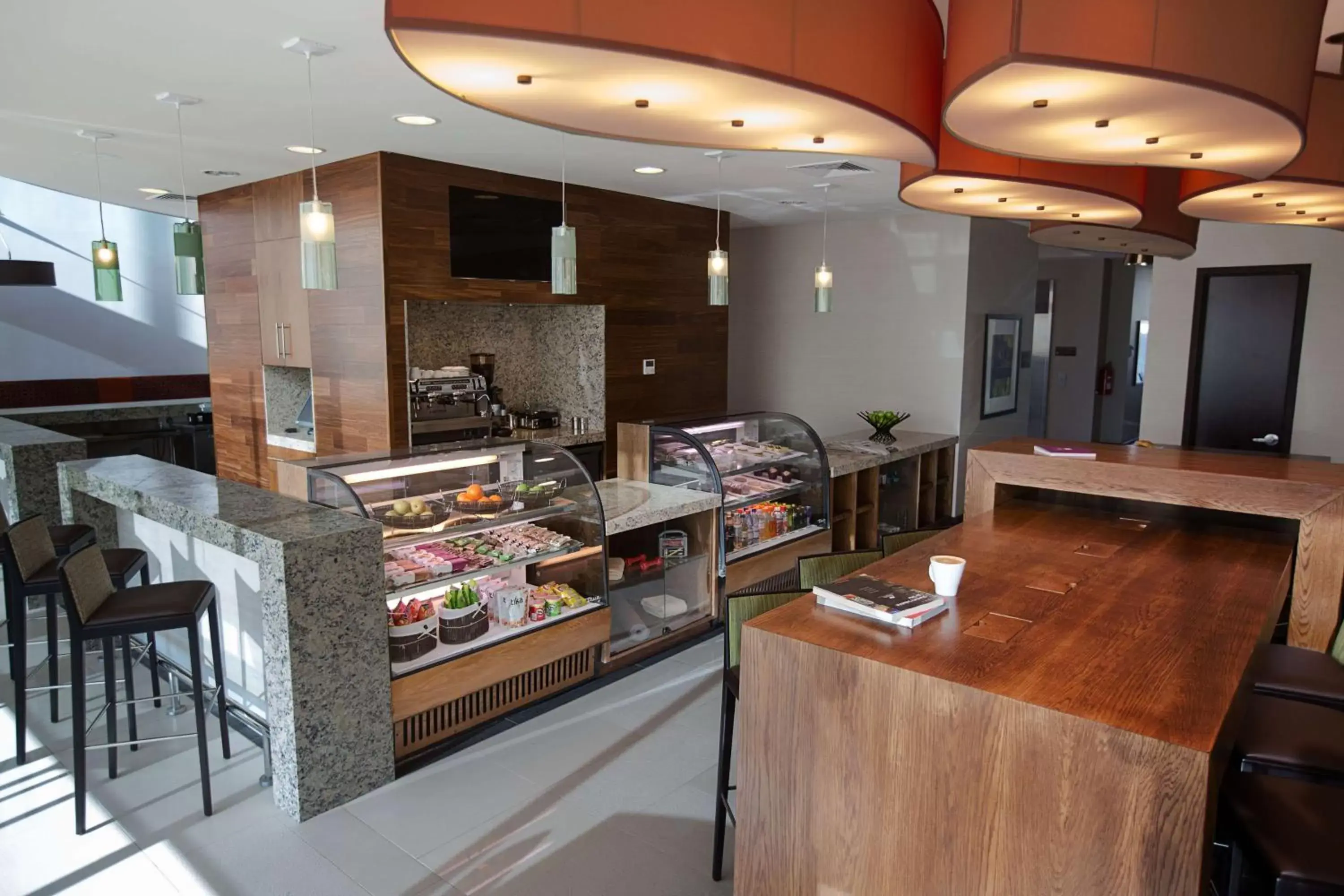 Restaurant/places to eat in Hyatt Place Santiago/Vitacura