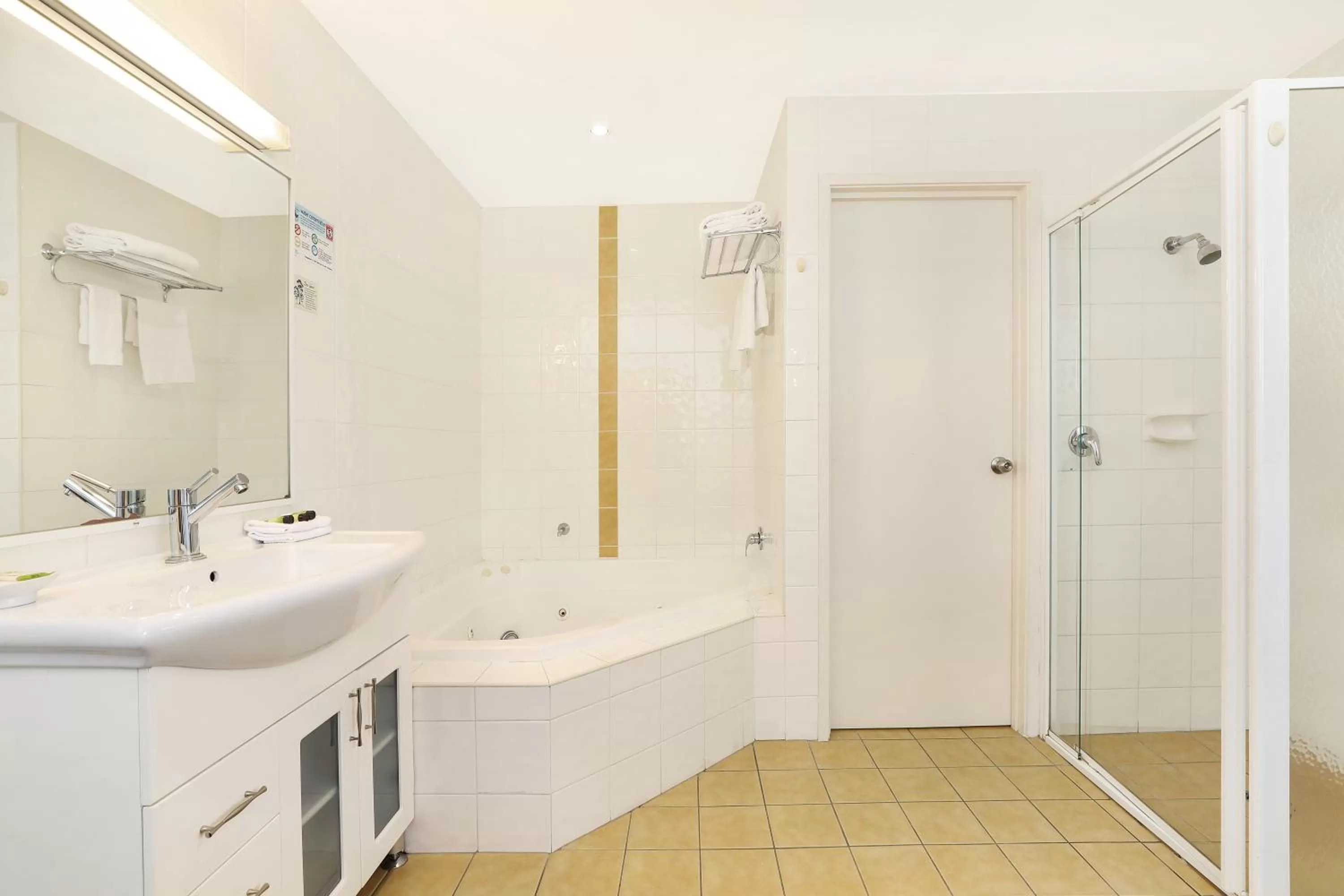 Shower in Caboolture Riverlakes Boutique Motel