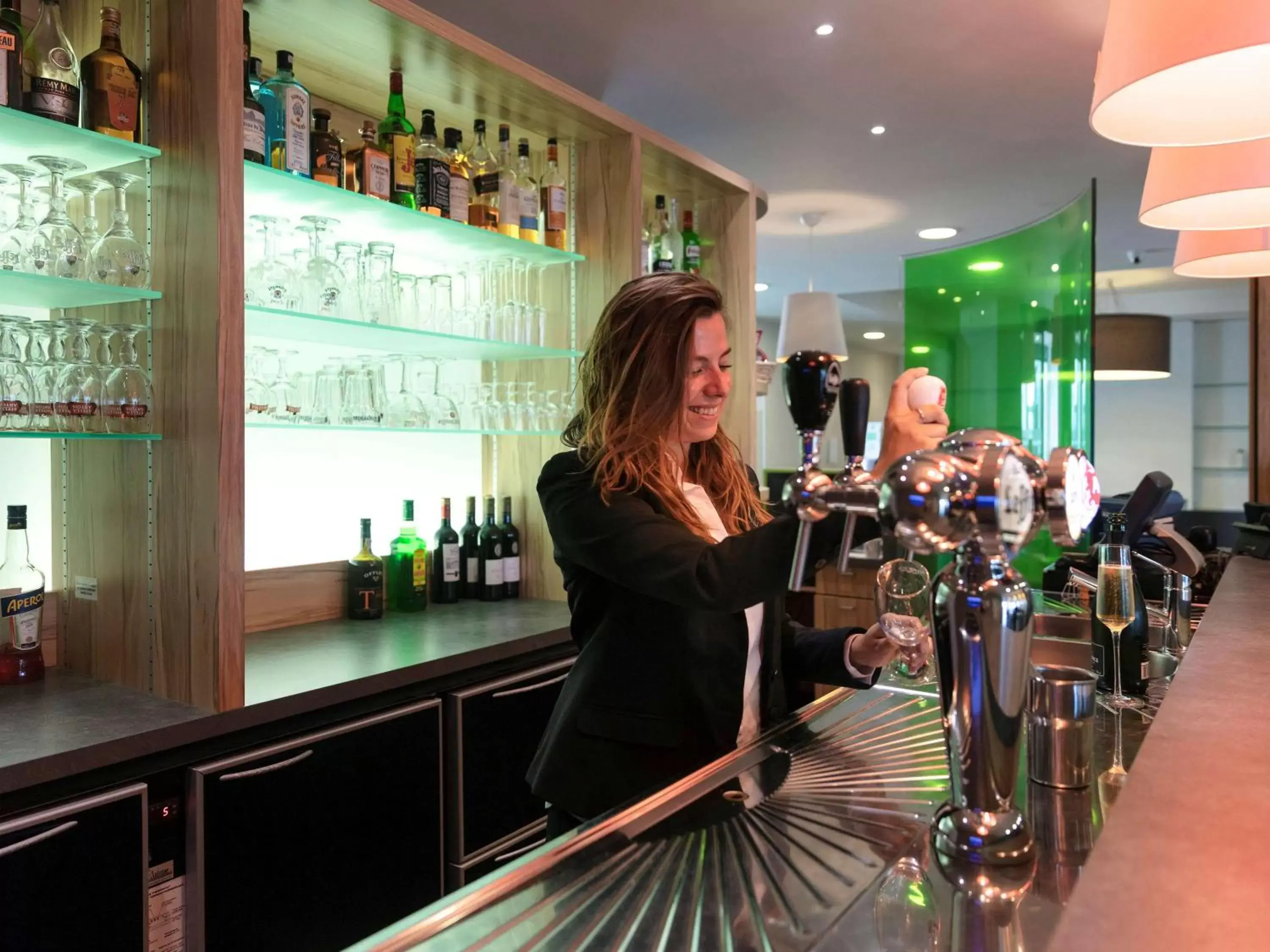 Lounge or bar in ibis Styles Zeebrugge