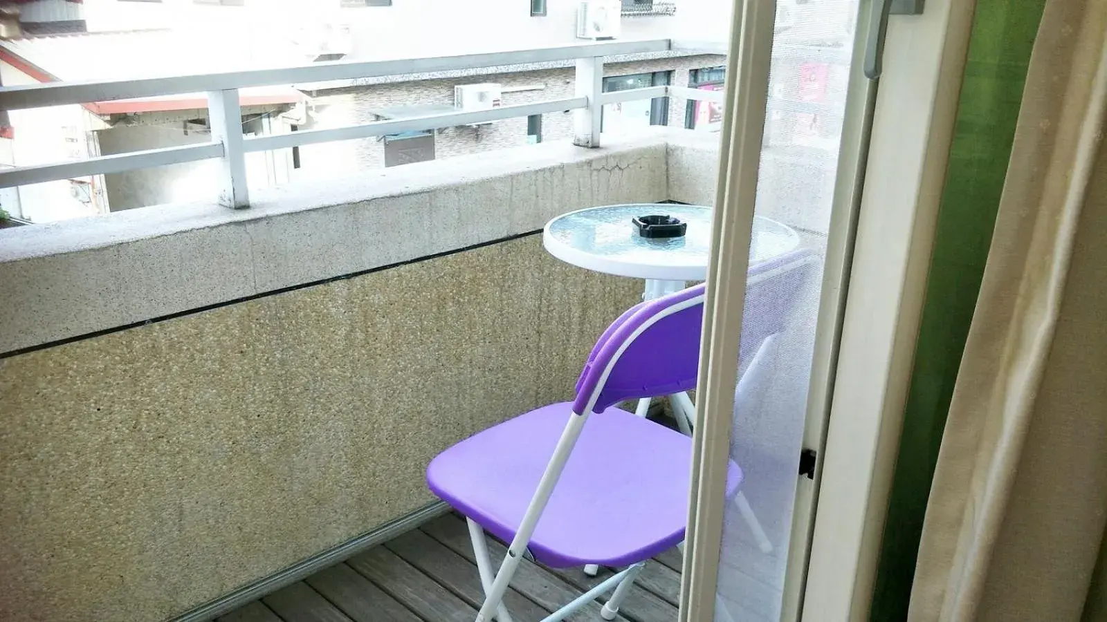 Queen Room with Balcony in 相遇民宿Encounter Hostel - 證號 2153-附車位-English welcome Queen Room with Balcony in 相遇民宿Encounter Hostel - 證號 2153-附車位-English welcome